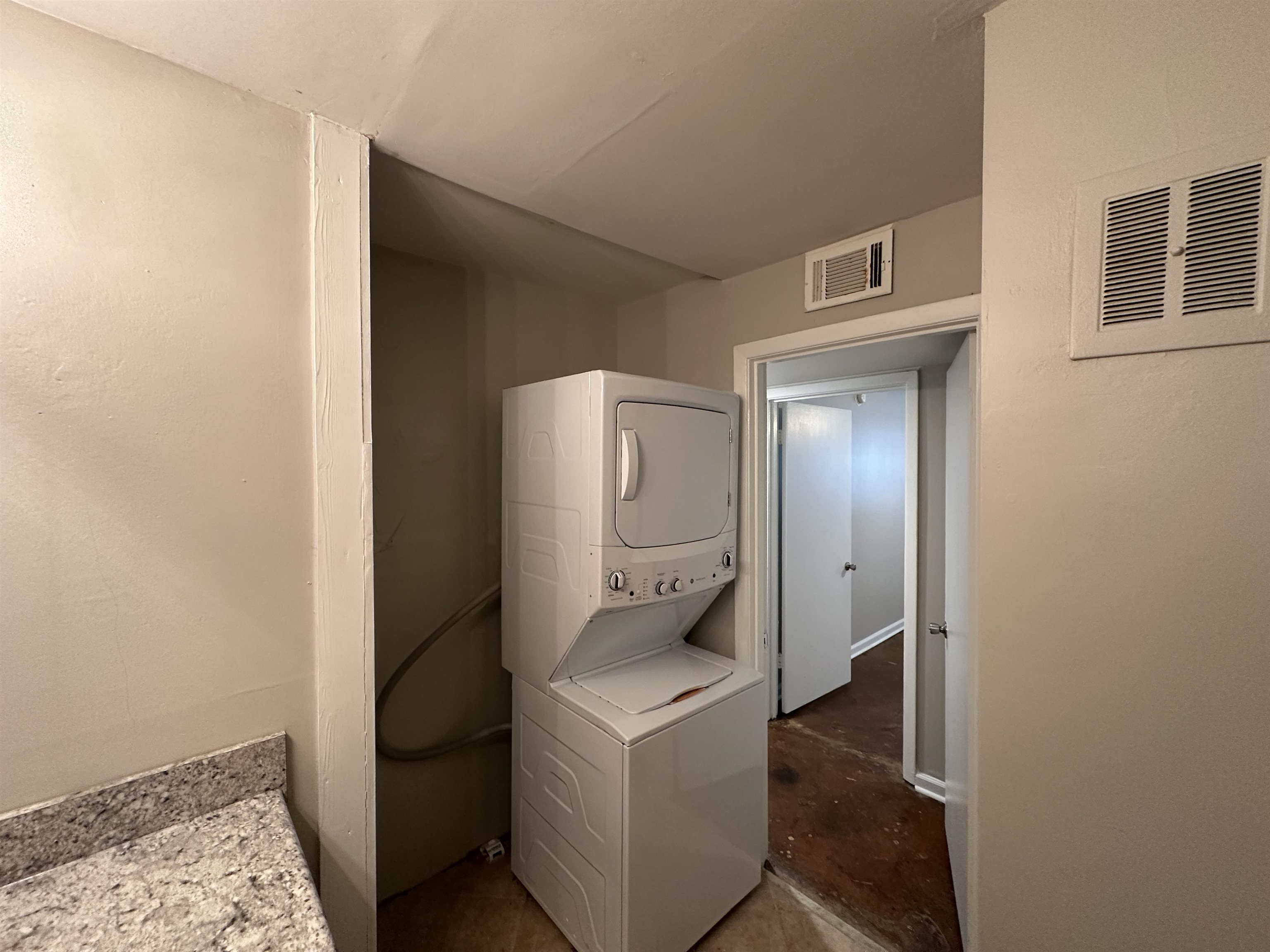 32 N Belvedere Blvd N #21 Property Photo 14