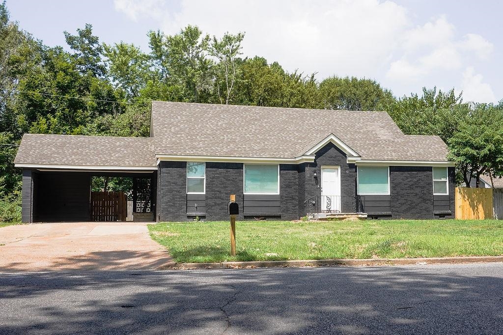 1710 GOODHAVEN DR Property Photo 1