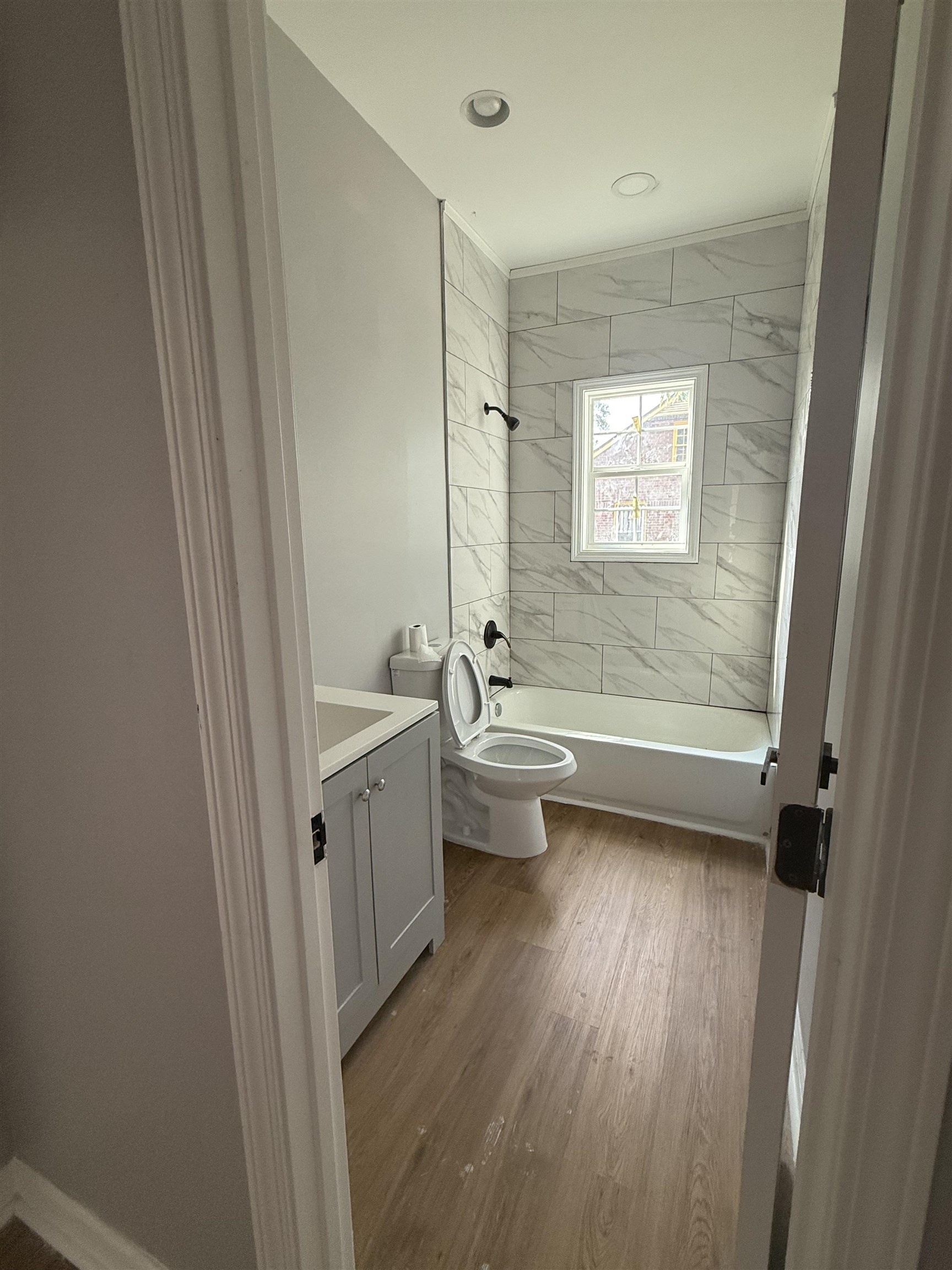 573 Marianna St Property Photo 6