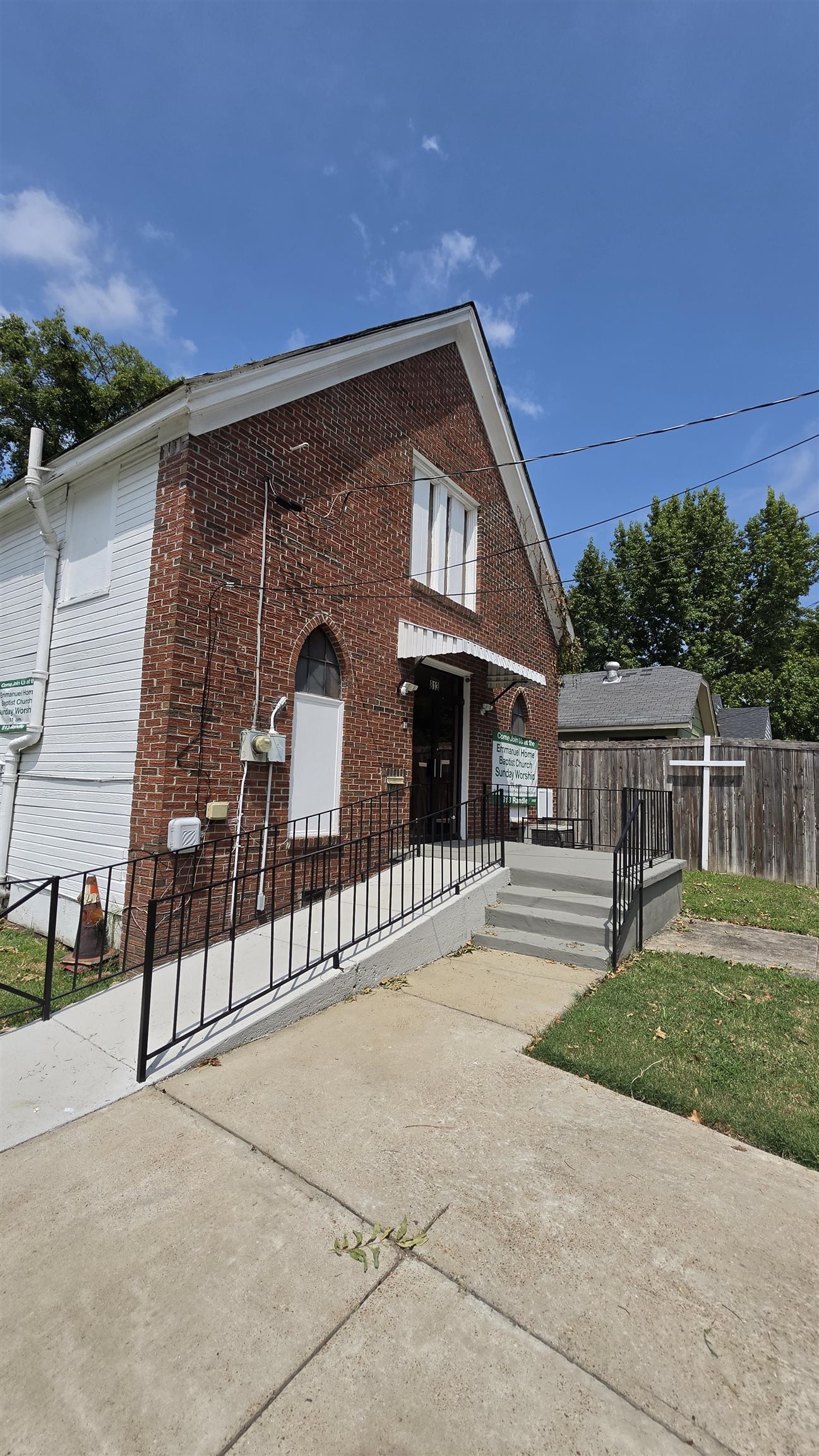 813 Randle St Property Photo 2