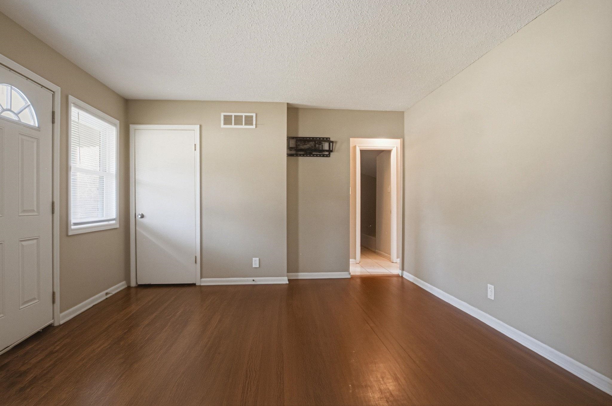4562 Tulane Rd Property Photo 11