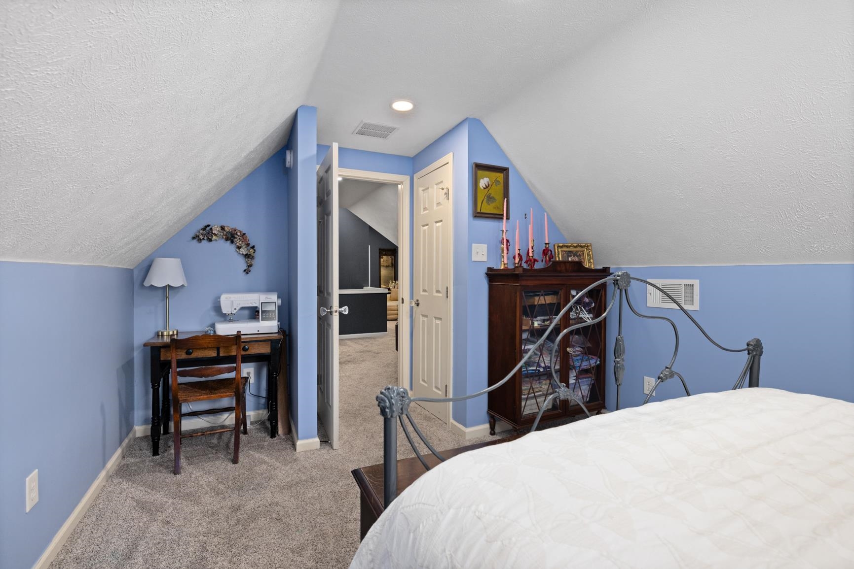 42 Amber Tree Cv Property Photo 32