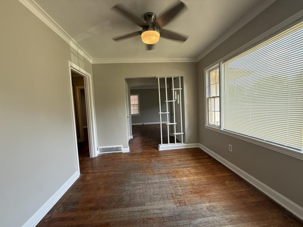 1309 Semmes St Property Photo 6