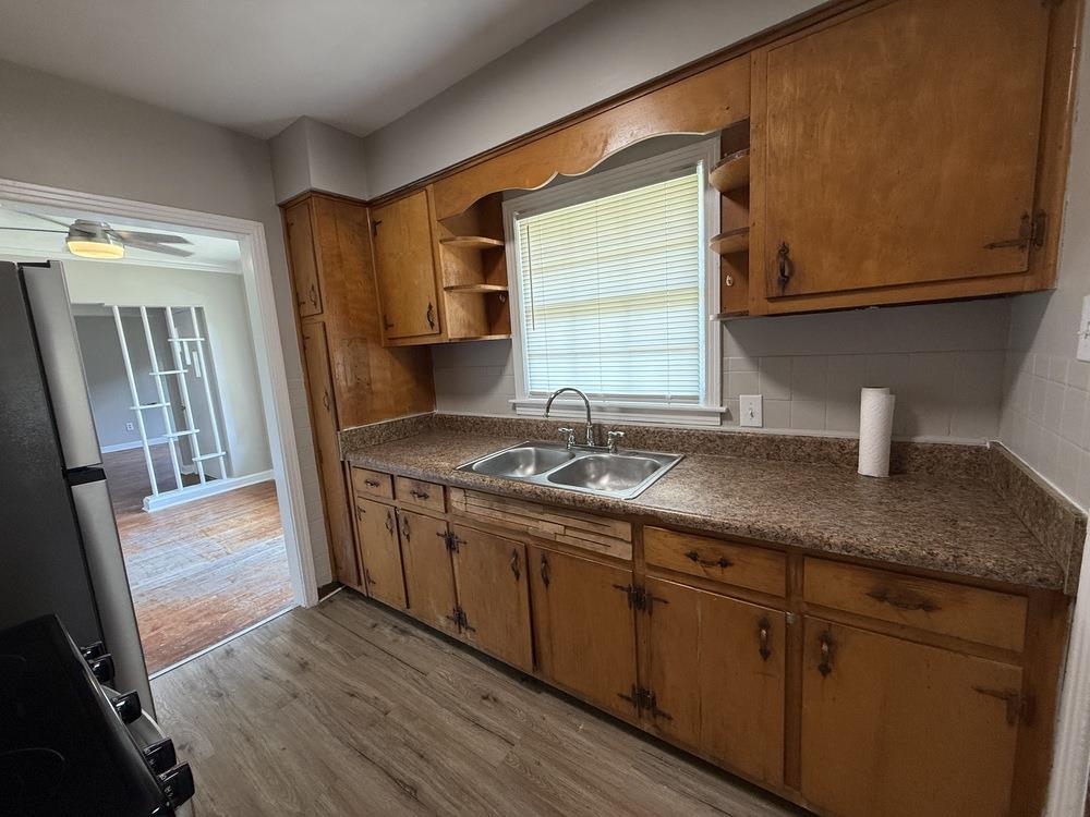 1309 Semmes St Property Photo 8