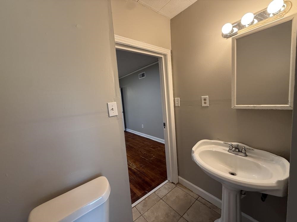 1309 Semmes St Property Photo 15