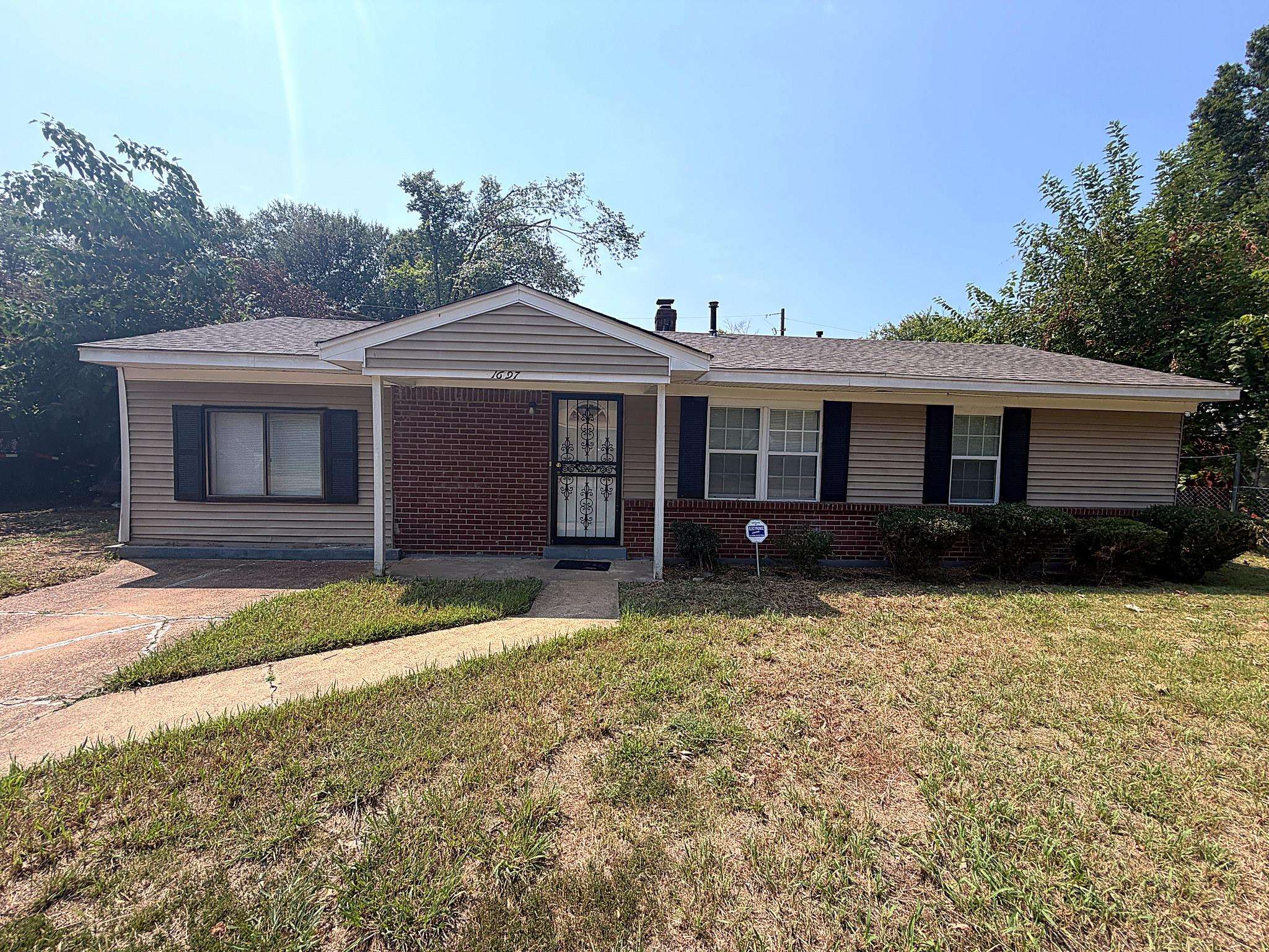 1697 MERRYCREST DR Property Photo 1