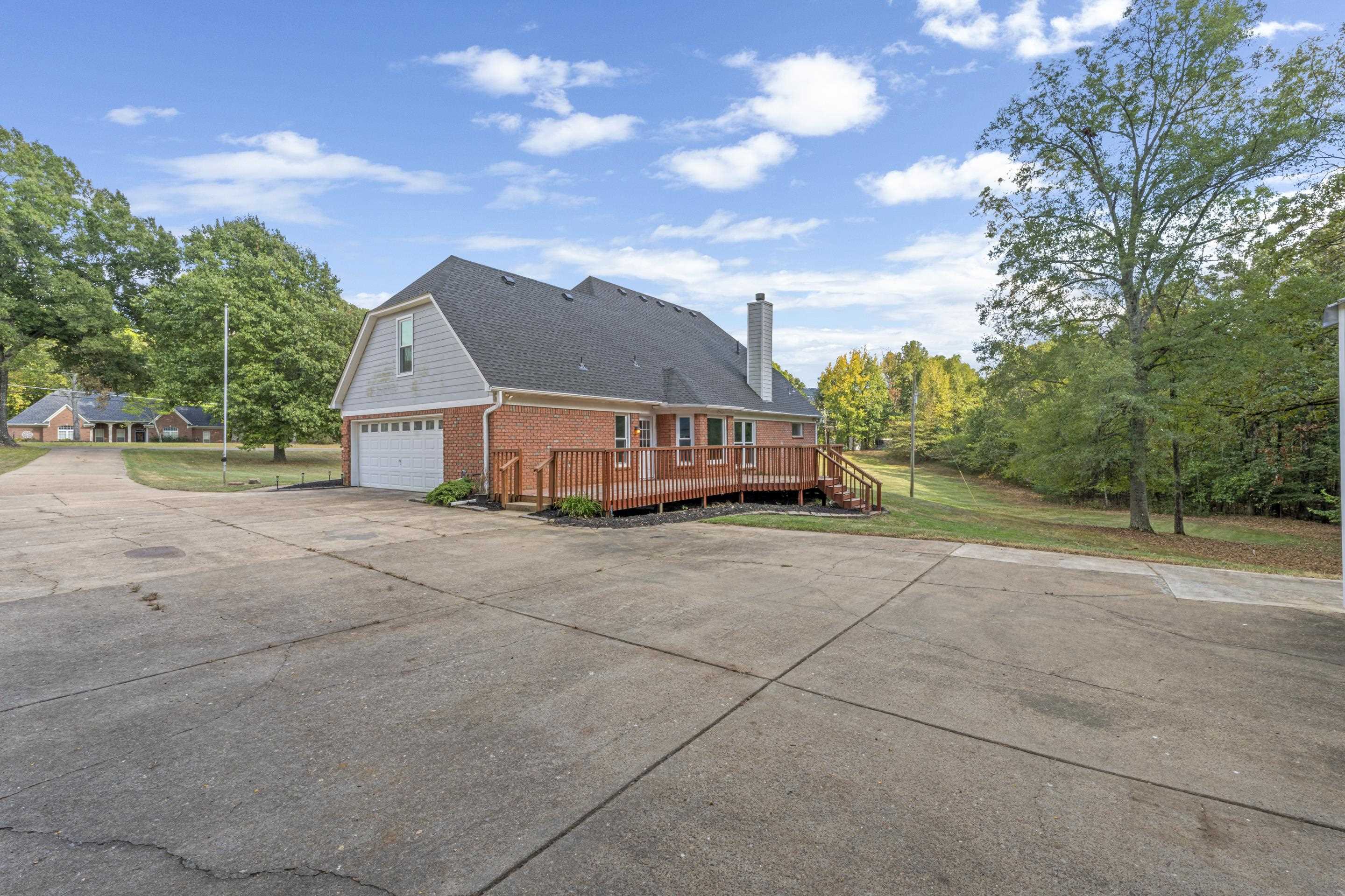 3235 Harrell Rd Property Photo 4