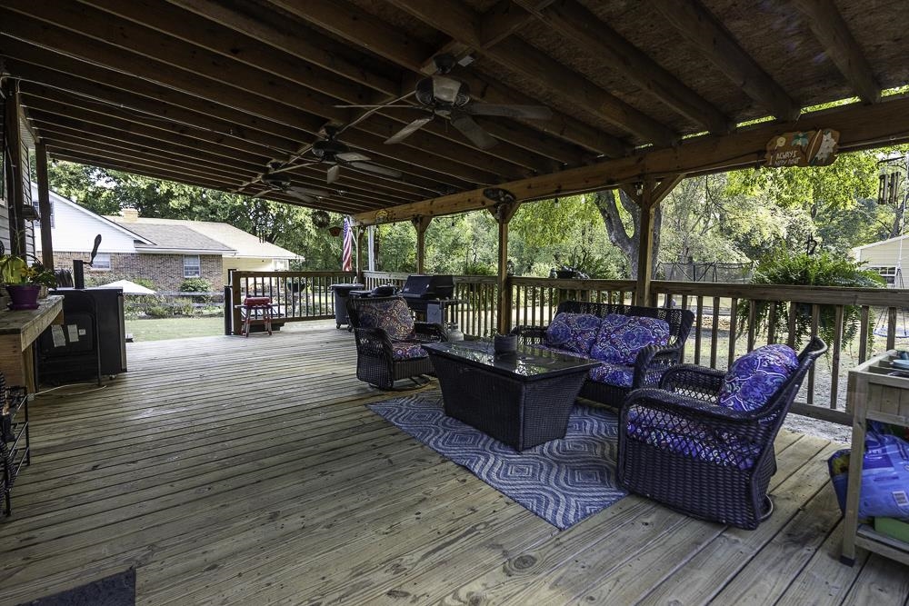 3450 Oak Rd Property Photo 24