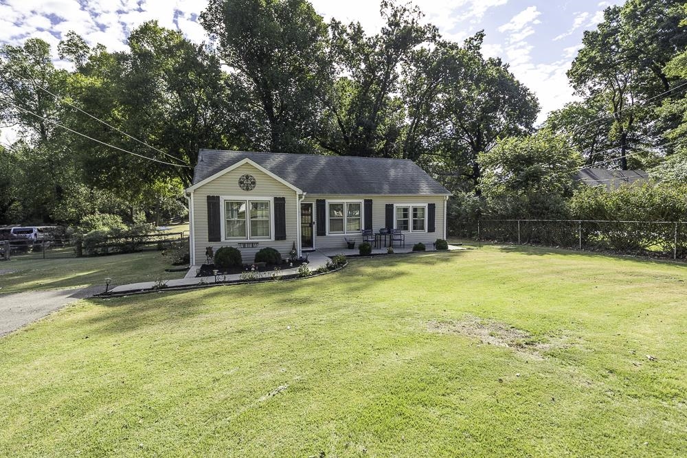 3450 Oak Rd Property Photo 35