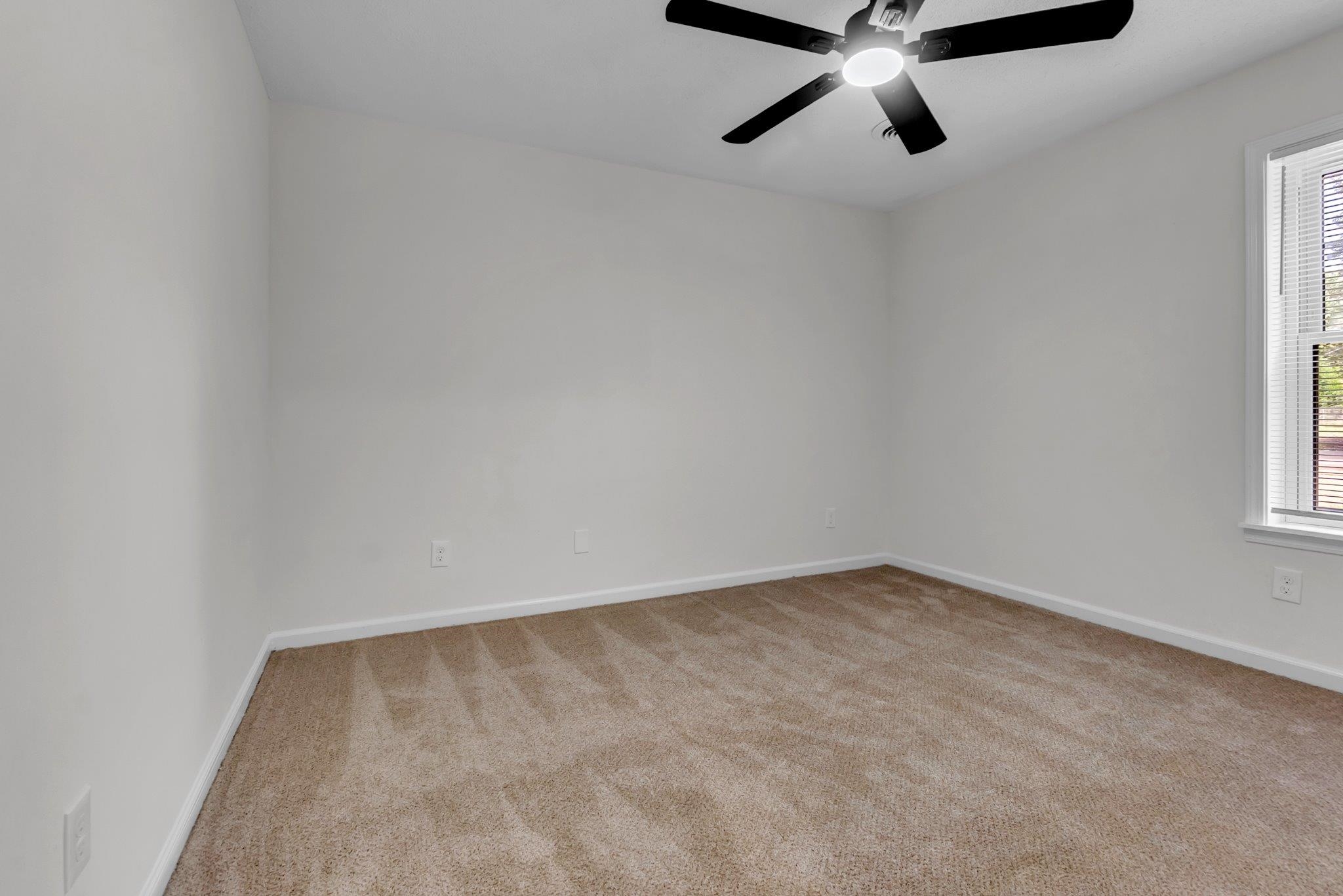 1355 Portersville Rd Property Photo 6