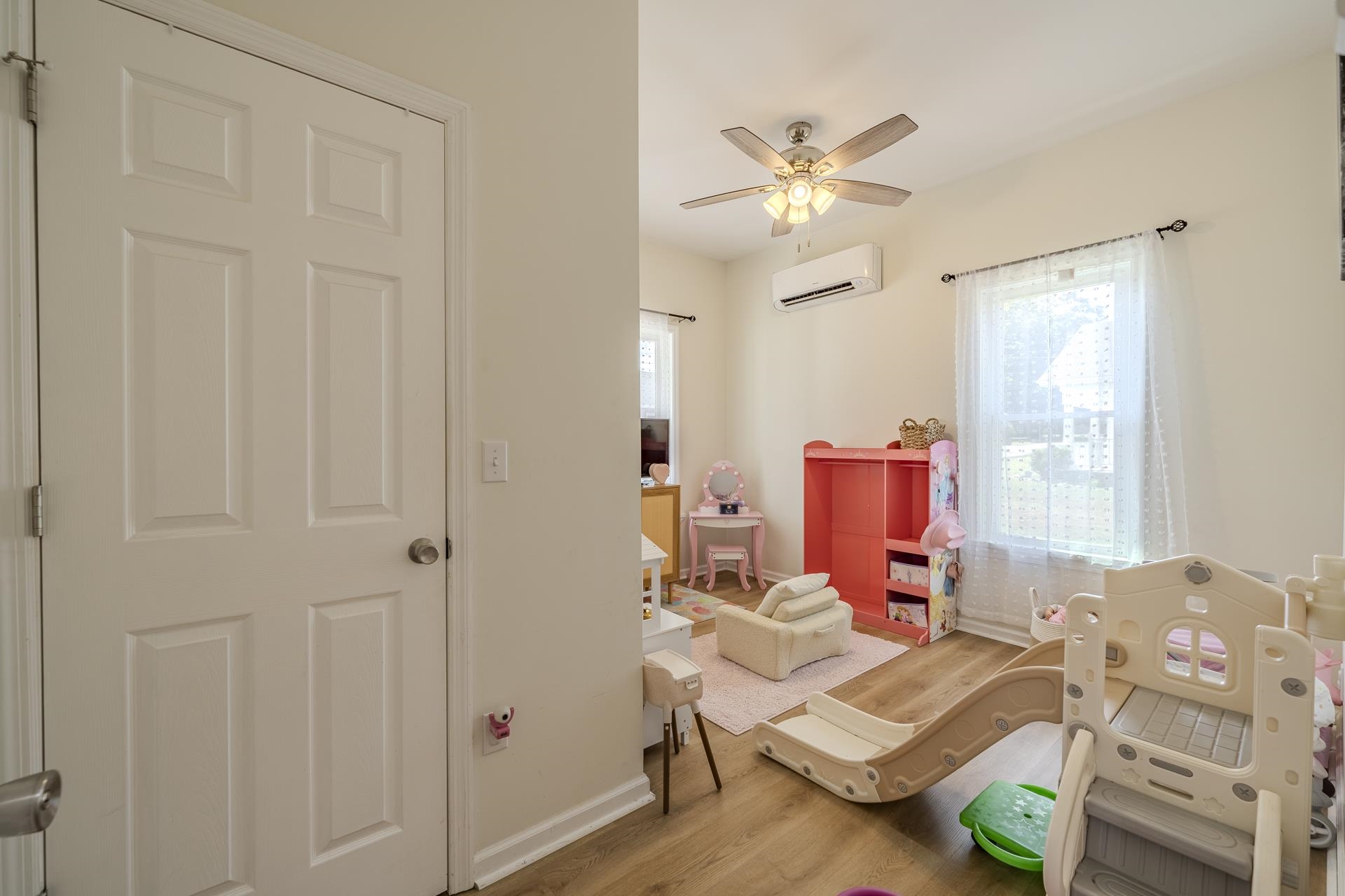 115 E Songer St Property Photo 14