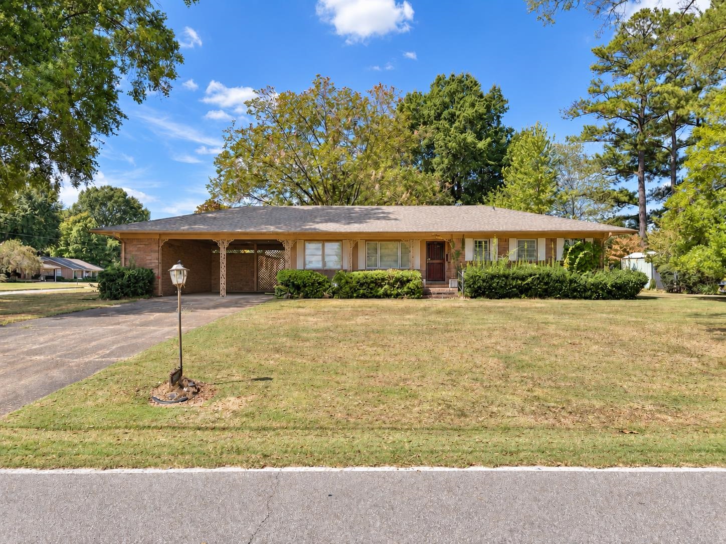 1523 Herring Dr Property Photo 1