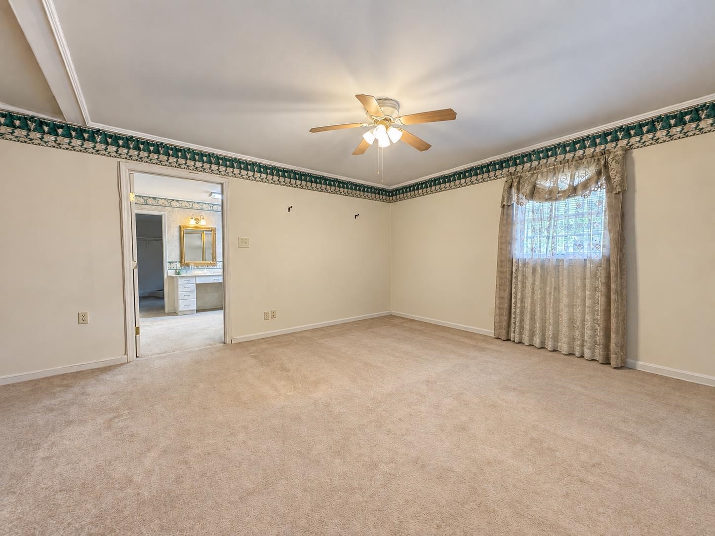 1523 Herring Dr Property Photo 8