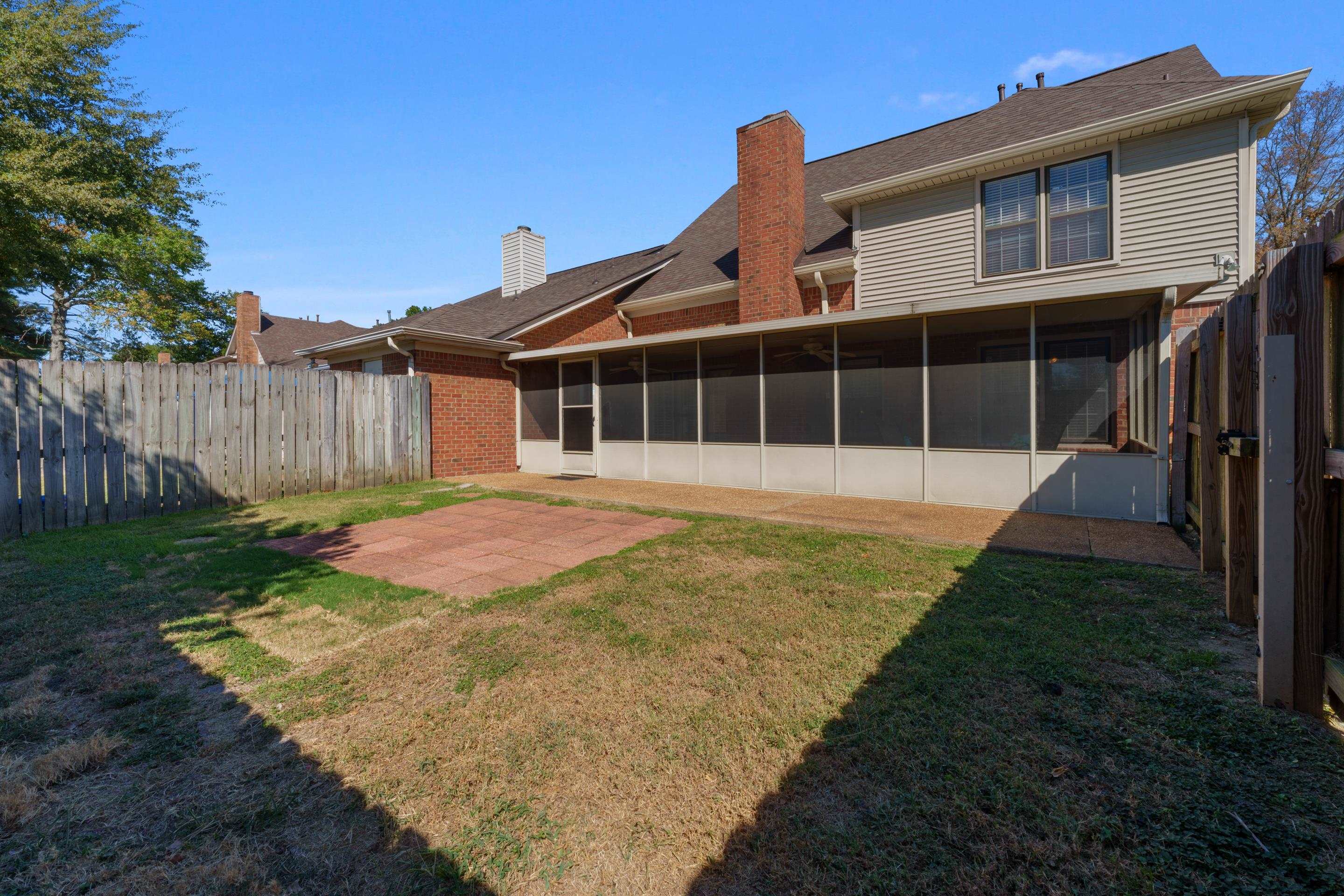 4011 Muirfield Dr Property Photo 28