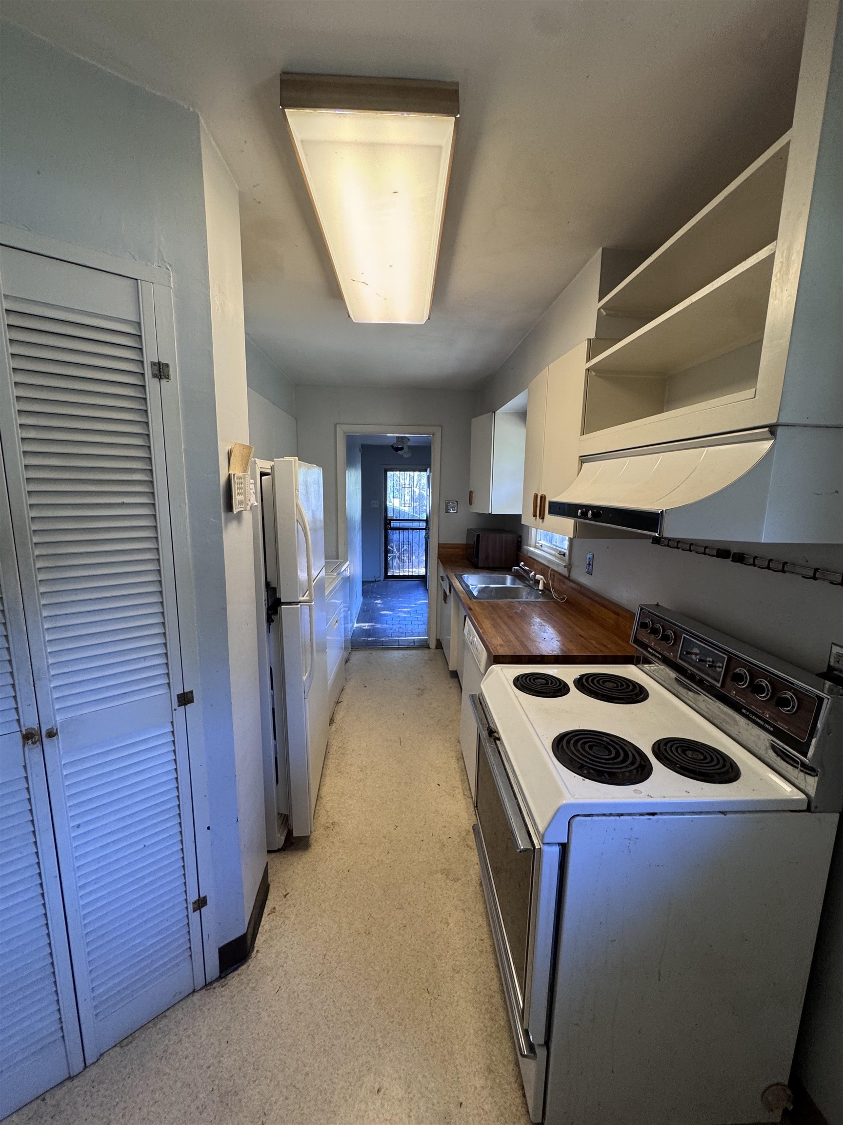 1408 W Flamingo Rd W Property Photo 5