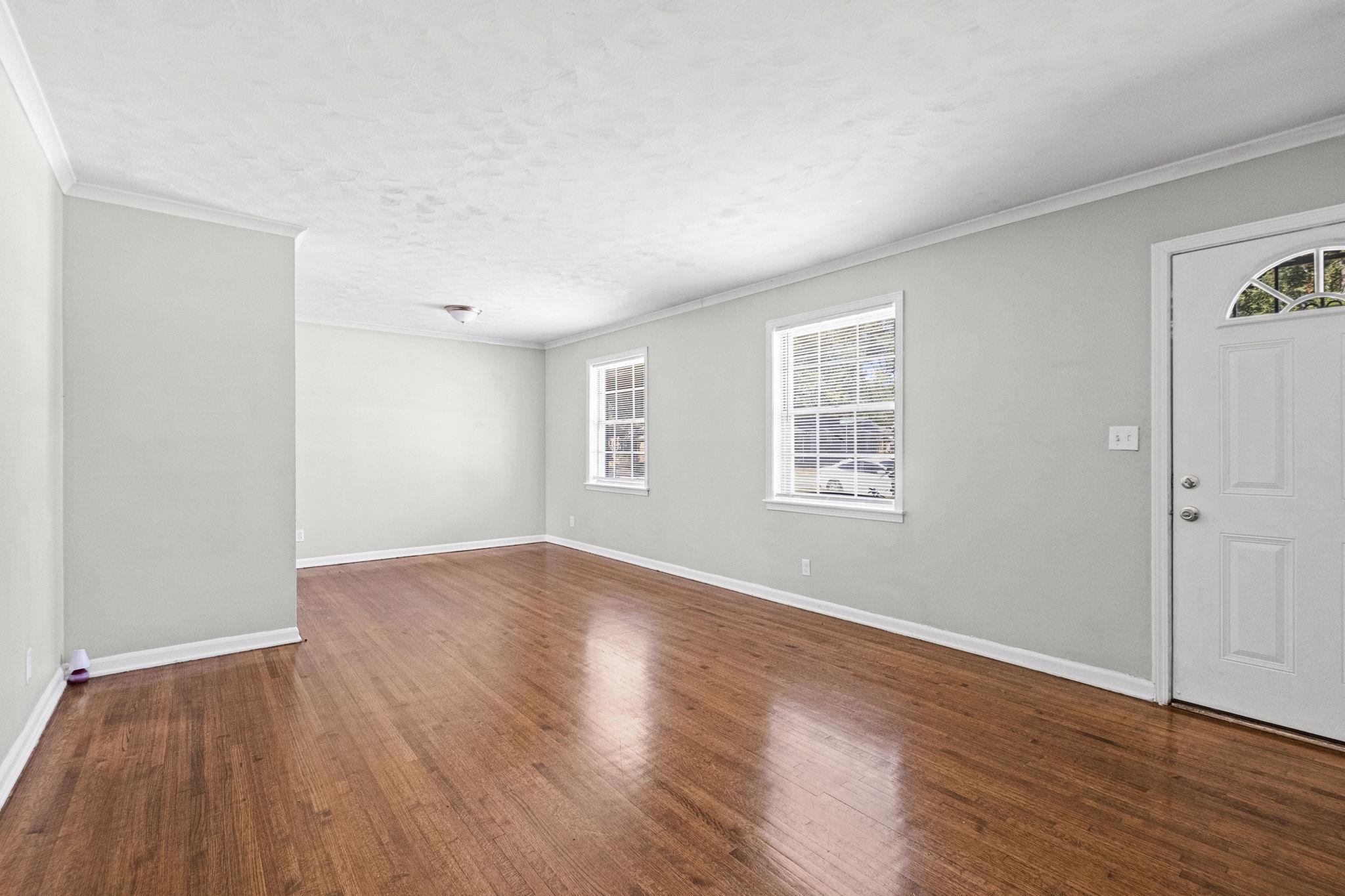 4479 Jamaica Ave Property Photo 4