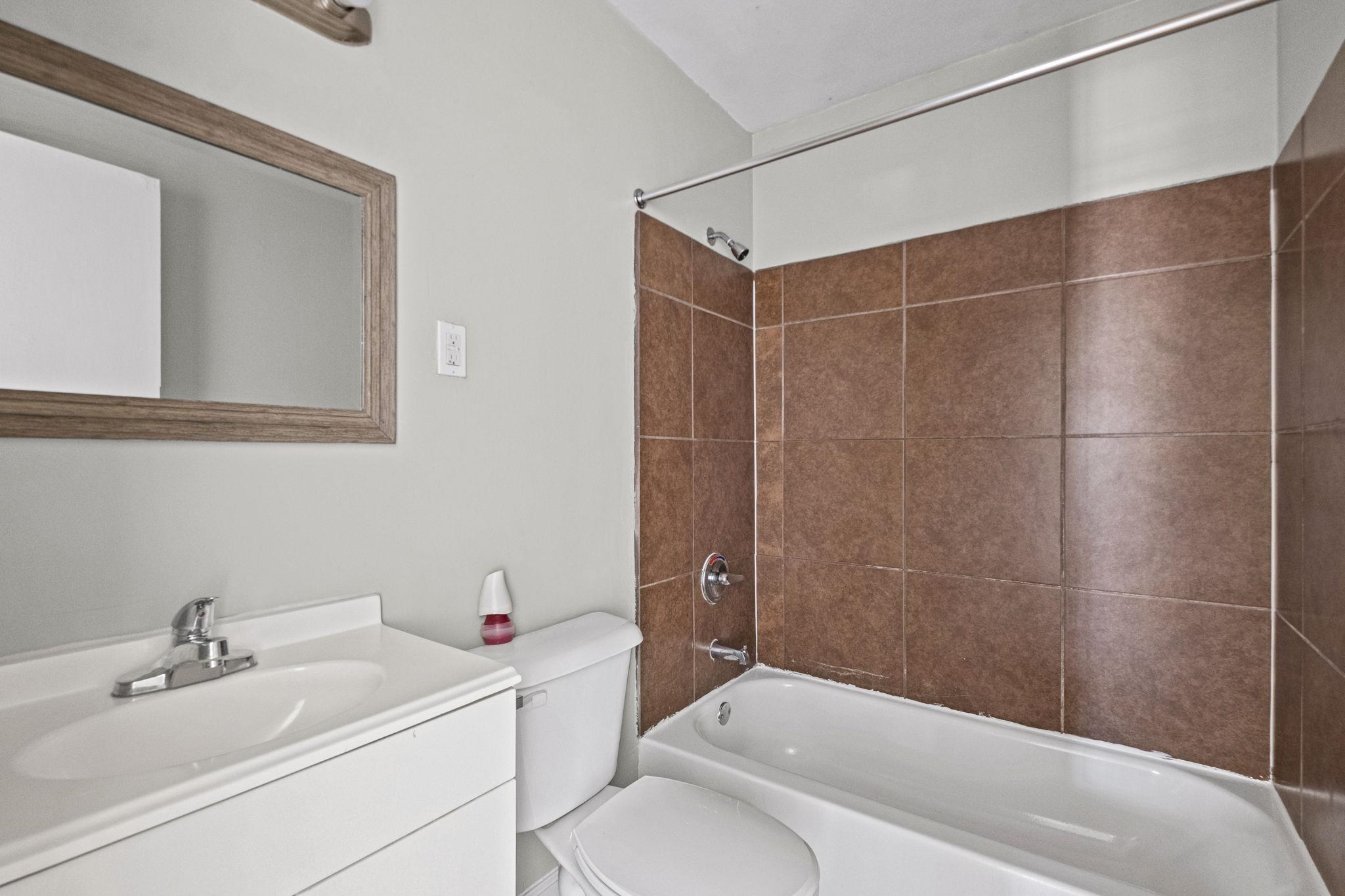 4479 Jamaica Ave Property Photo 7