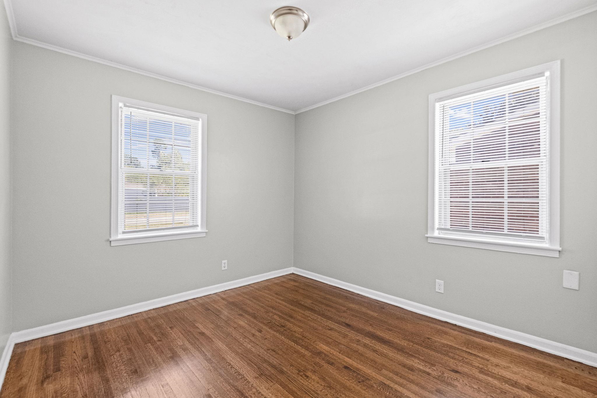 4479 Jamaica Ave Property Photo 8