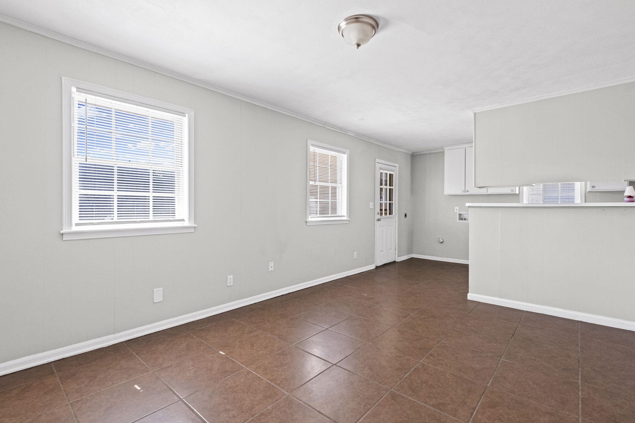 4479 Jamaica Ave Property Photo 12