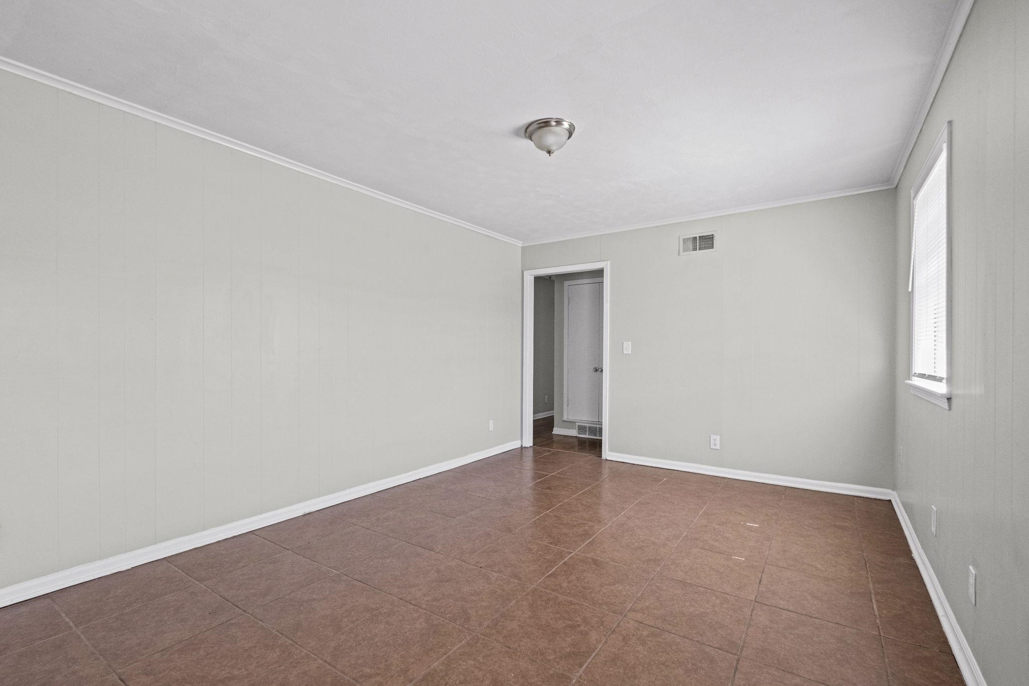 4479 Jamaica Ave Property Photo 13