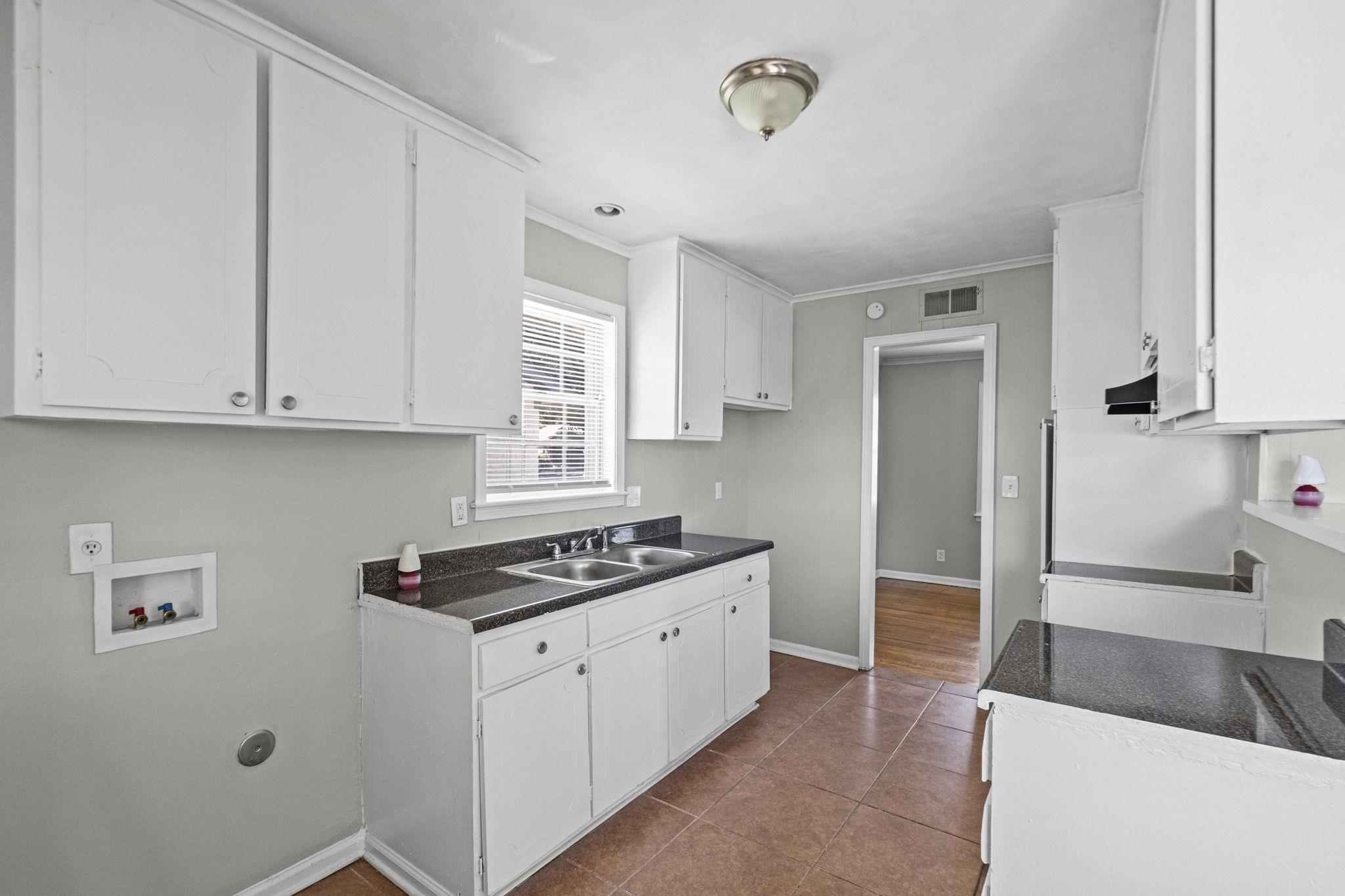 4479 Jamaica Ave Property Photo 16
