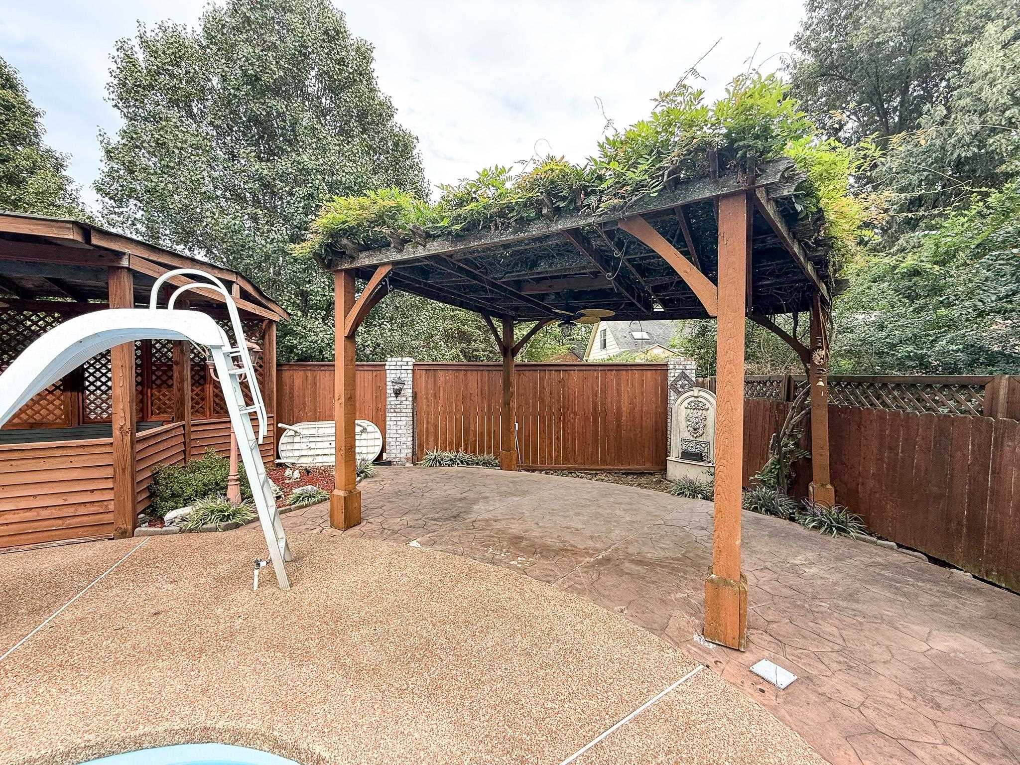 3038 Yates St Property Photo 7