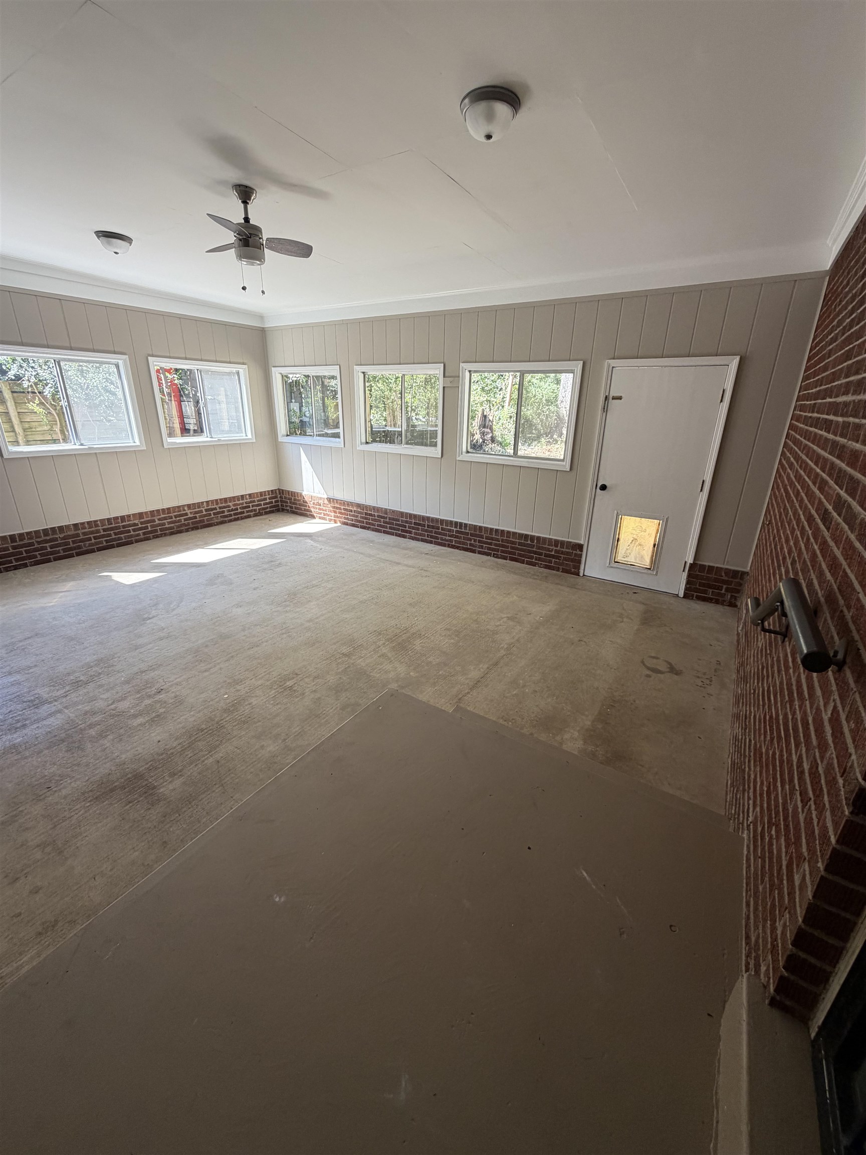 959 Colonial Rd Property Photo 16