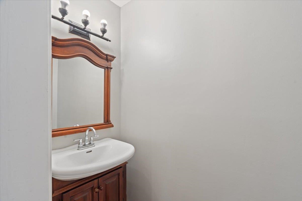 8020 Poplar Pike Property Photo 23
