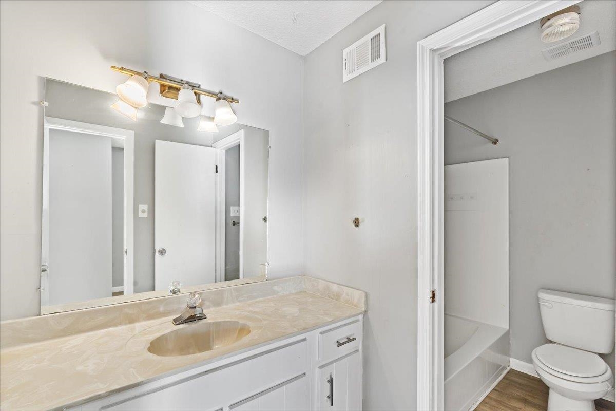 8020 Poplar Pike Property Photo 27