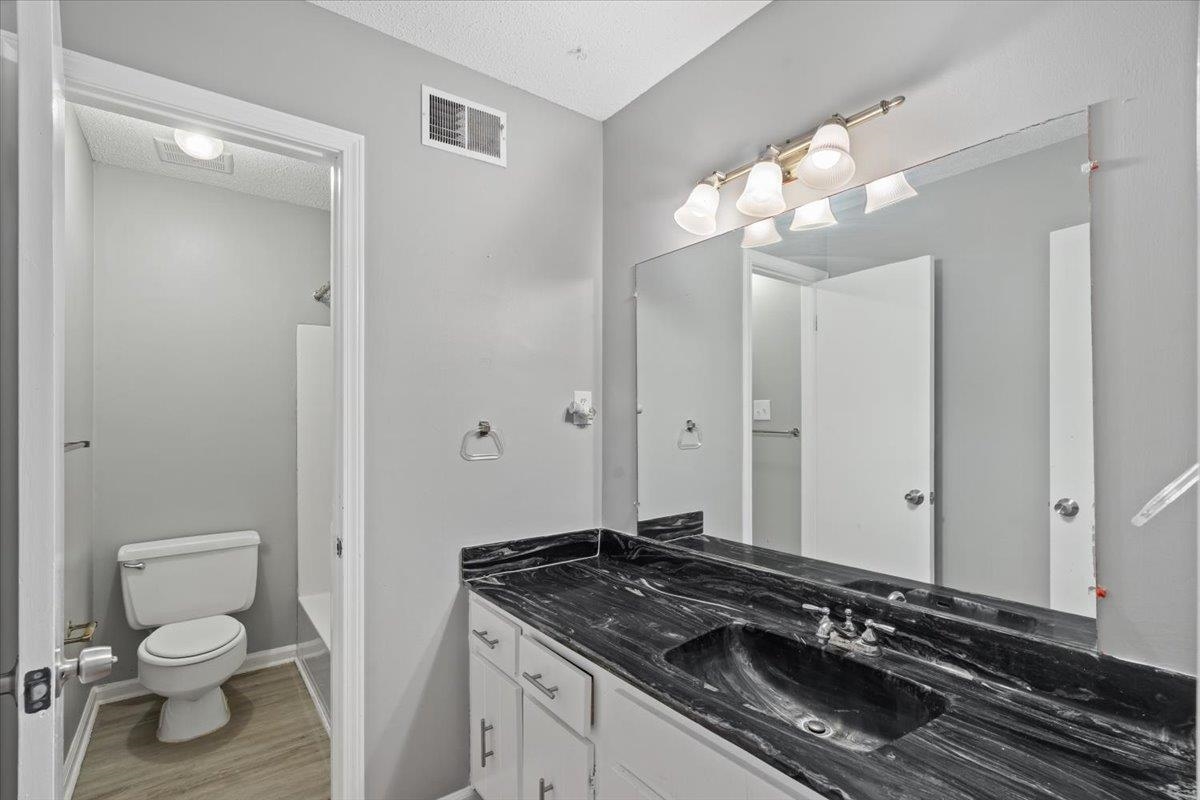 8020 Poplar Pike Property Photo 31