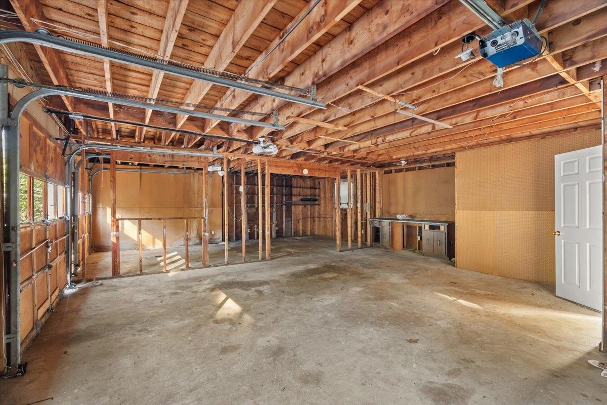 8020 Poplar Pike Property Photo 38