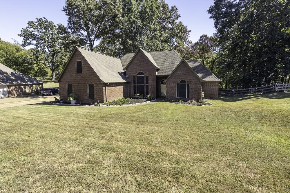 90 Country Forest Dr Property Photo 2