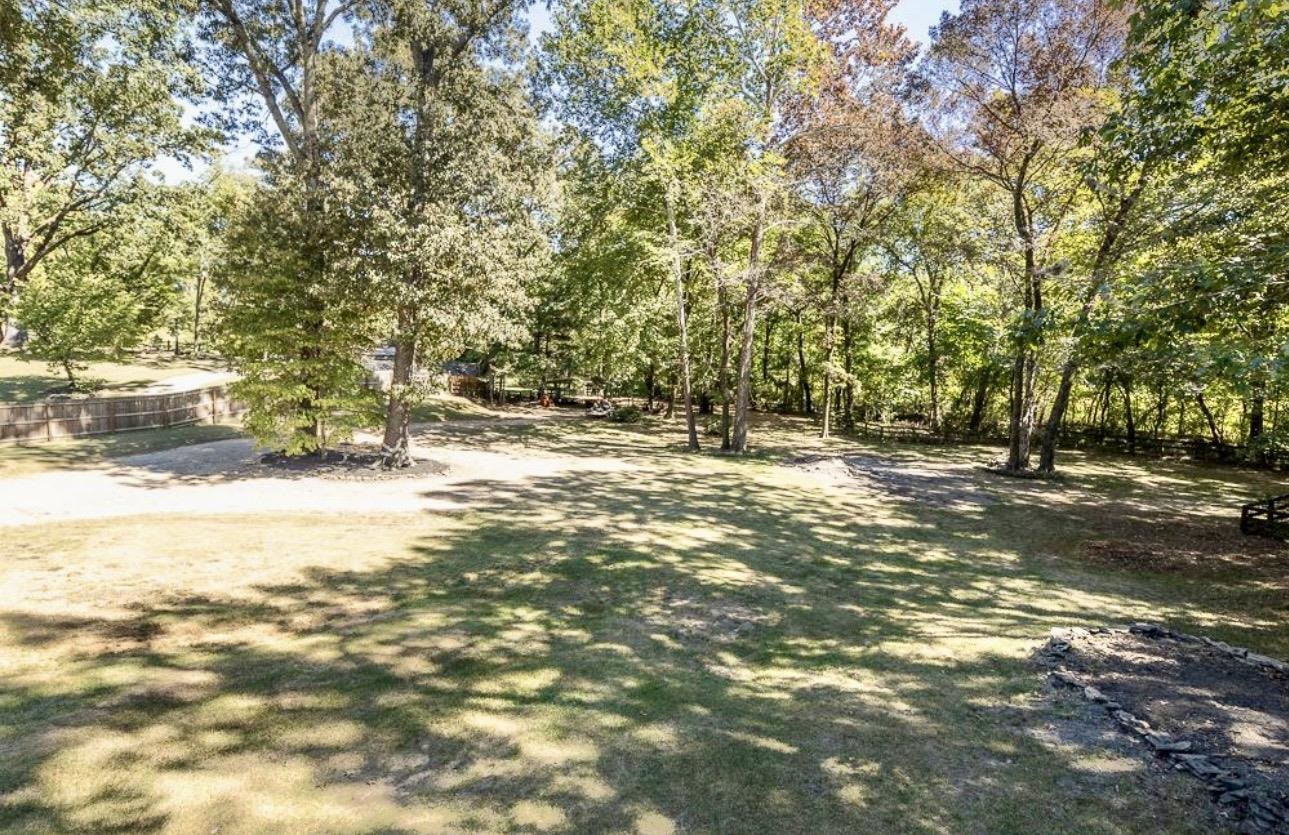 90 Country Forest Dr Property Photo 11