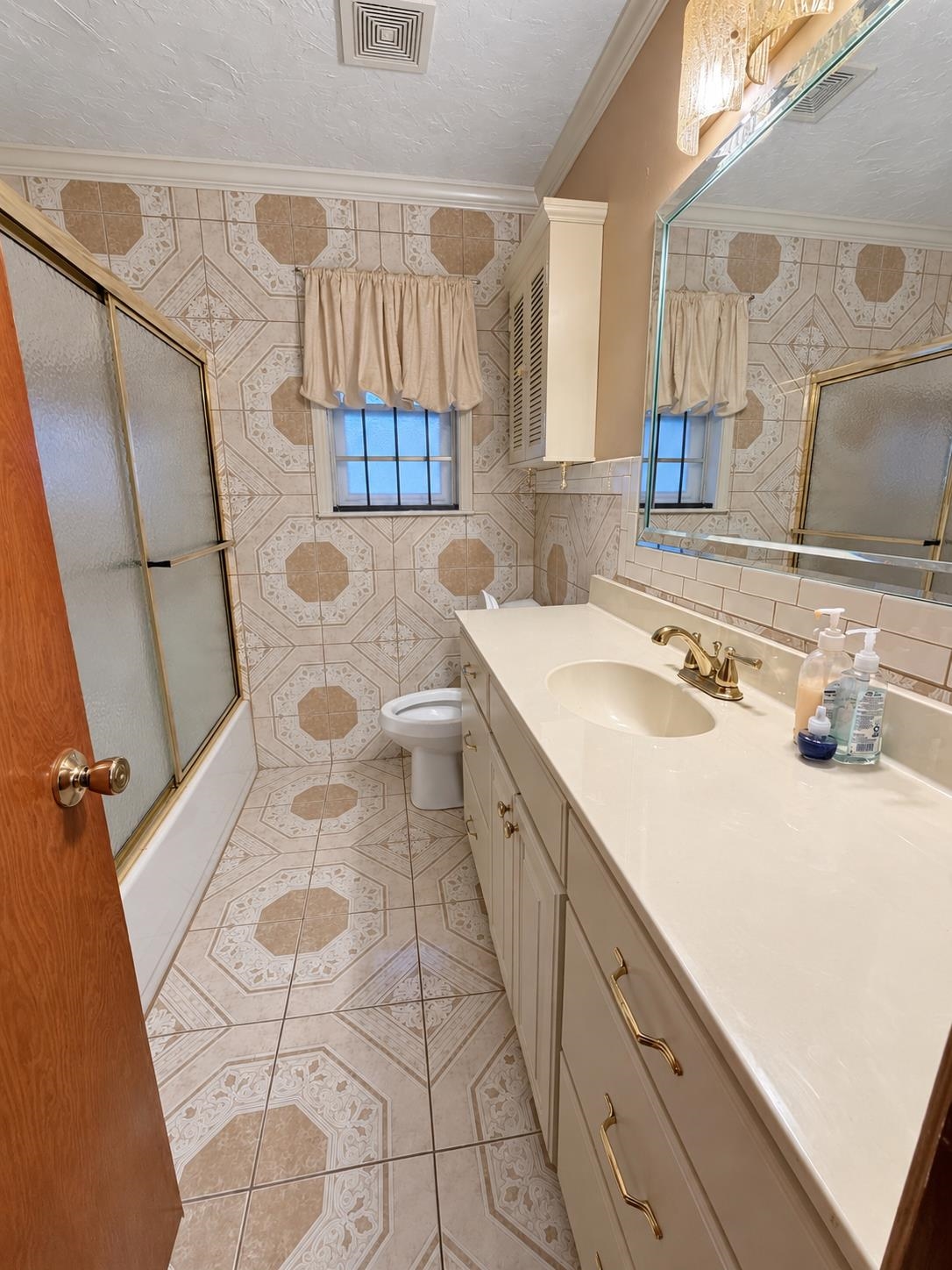 1492 Rainey Ave Property Photo 7