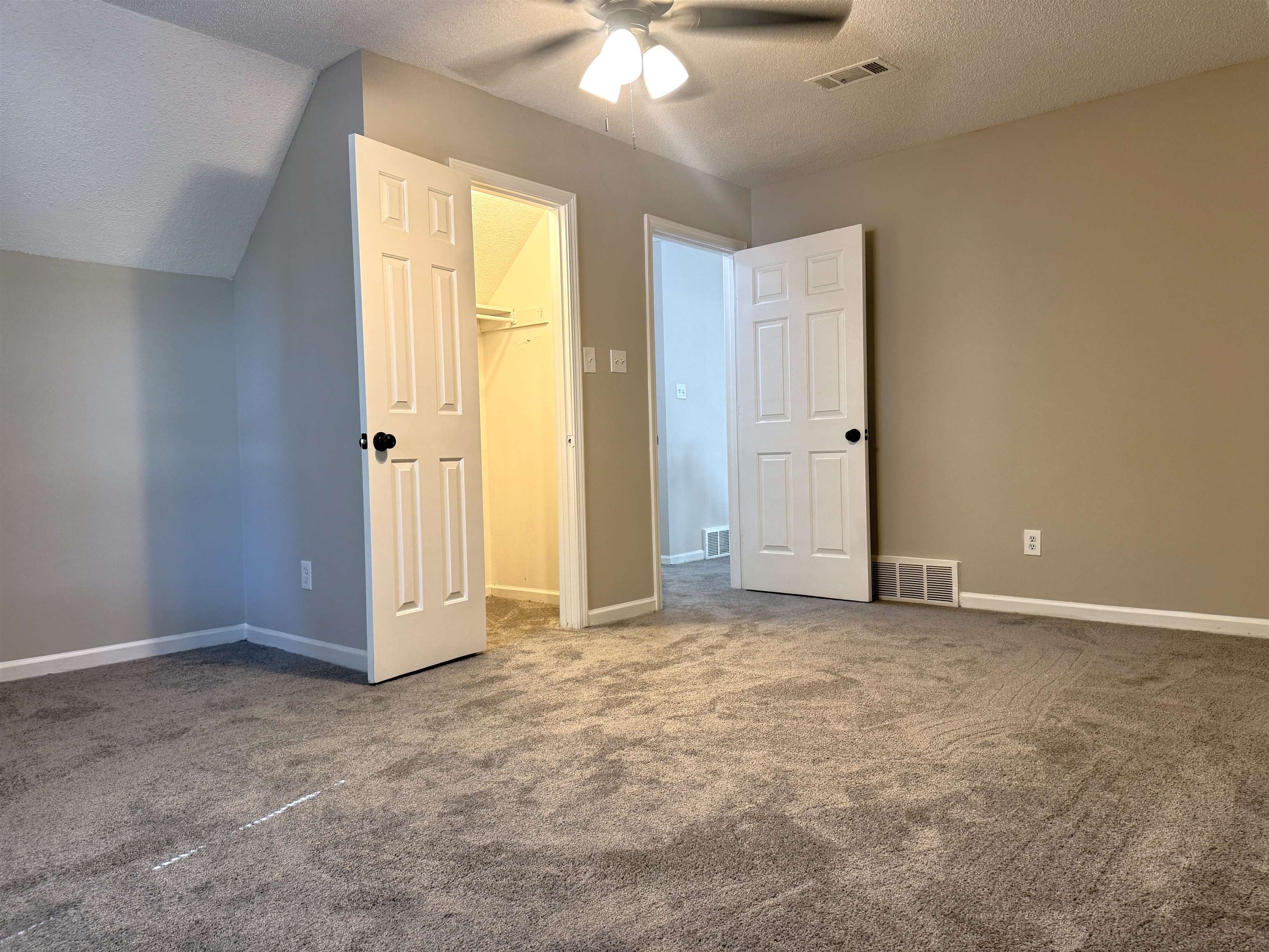 880 Fair Oaks Dr Property Photo 28