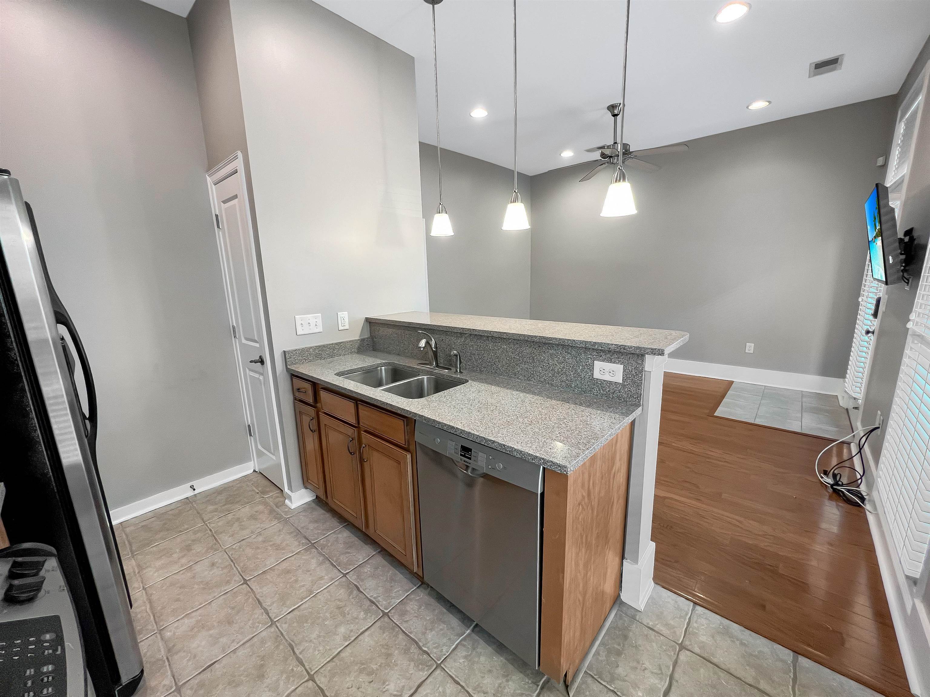 615 Denmark Dr 102 Property Photo 8