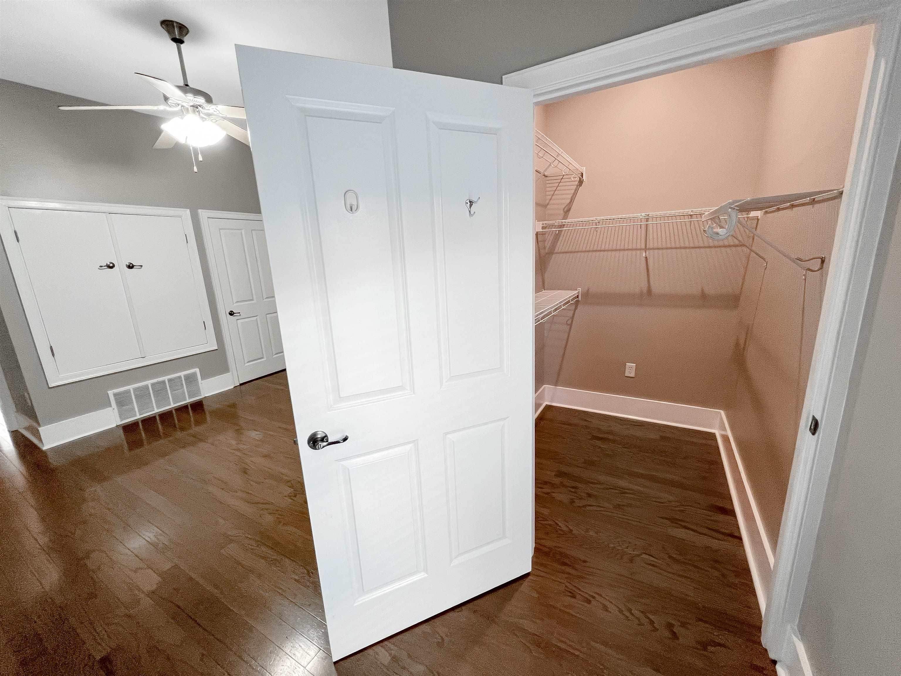 615 Denmark Dr 102 Property Photo 16