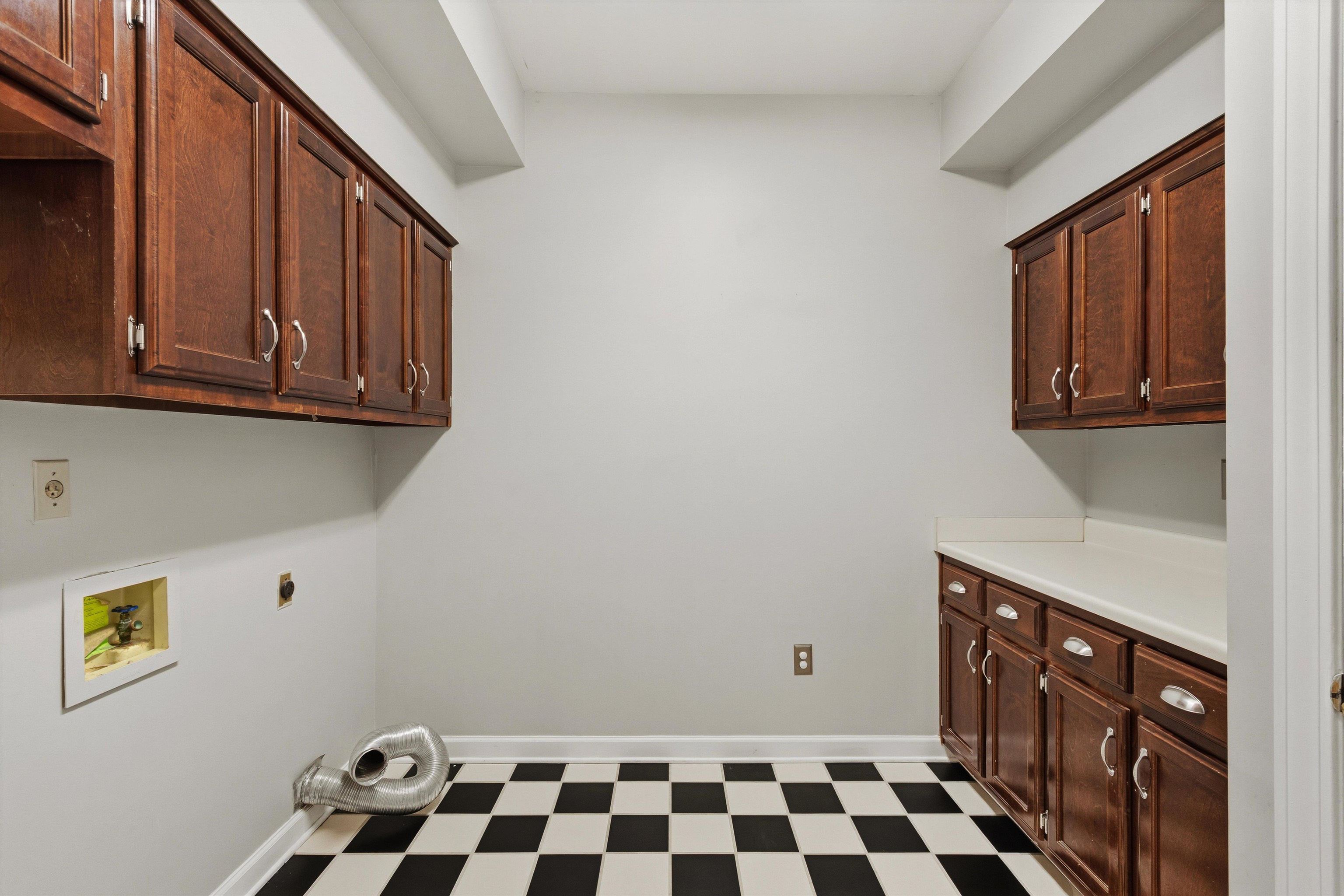 960 Lycomedes Cv Property Photo 15