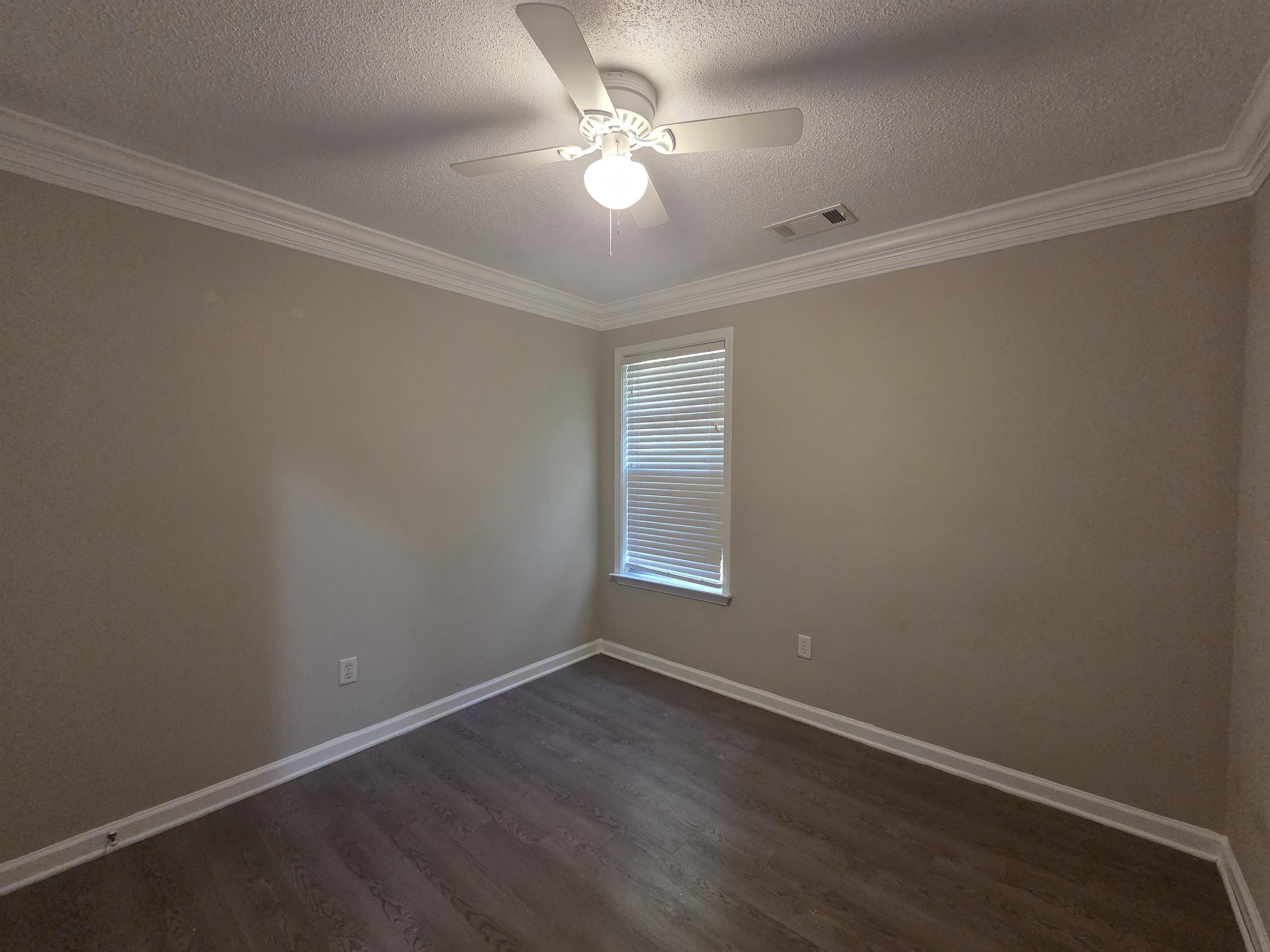 6987 Parkbrook Ln Property Photo 12