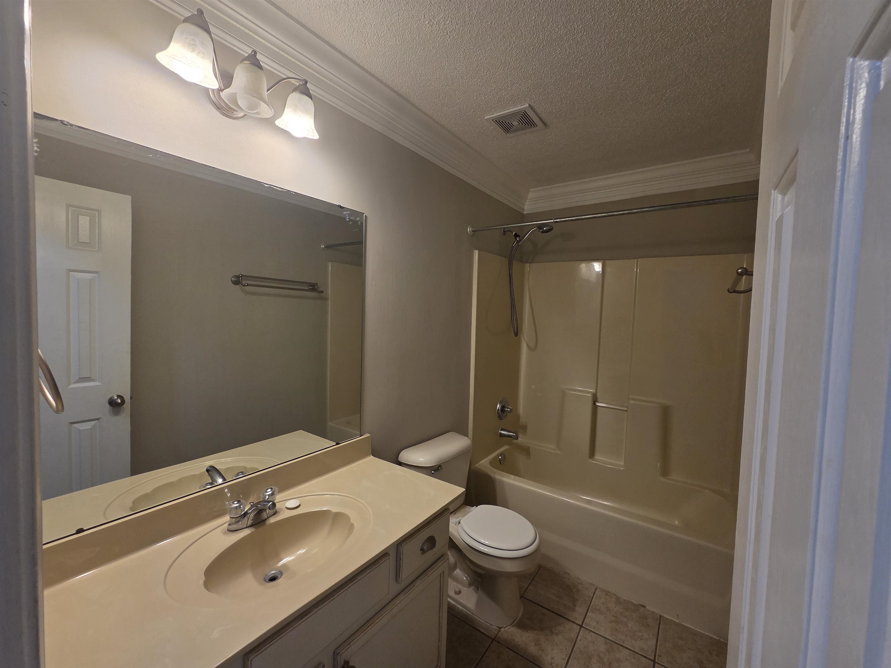 6987 Parkbrook Ln Property Photo 16