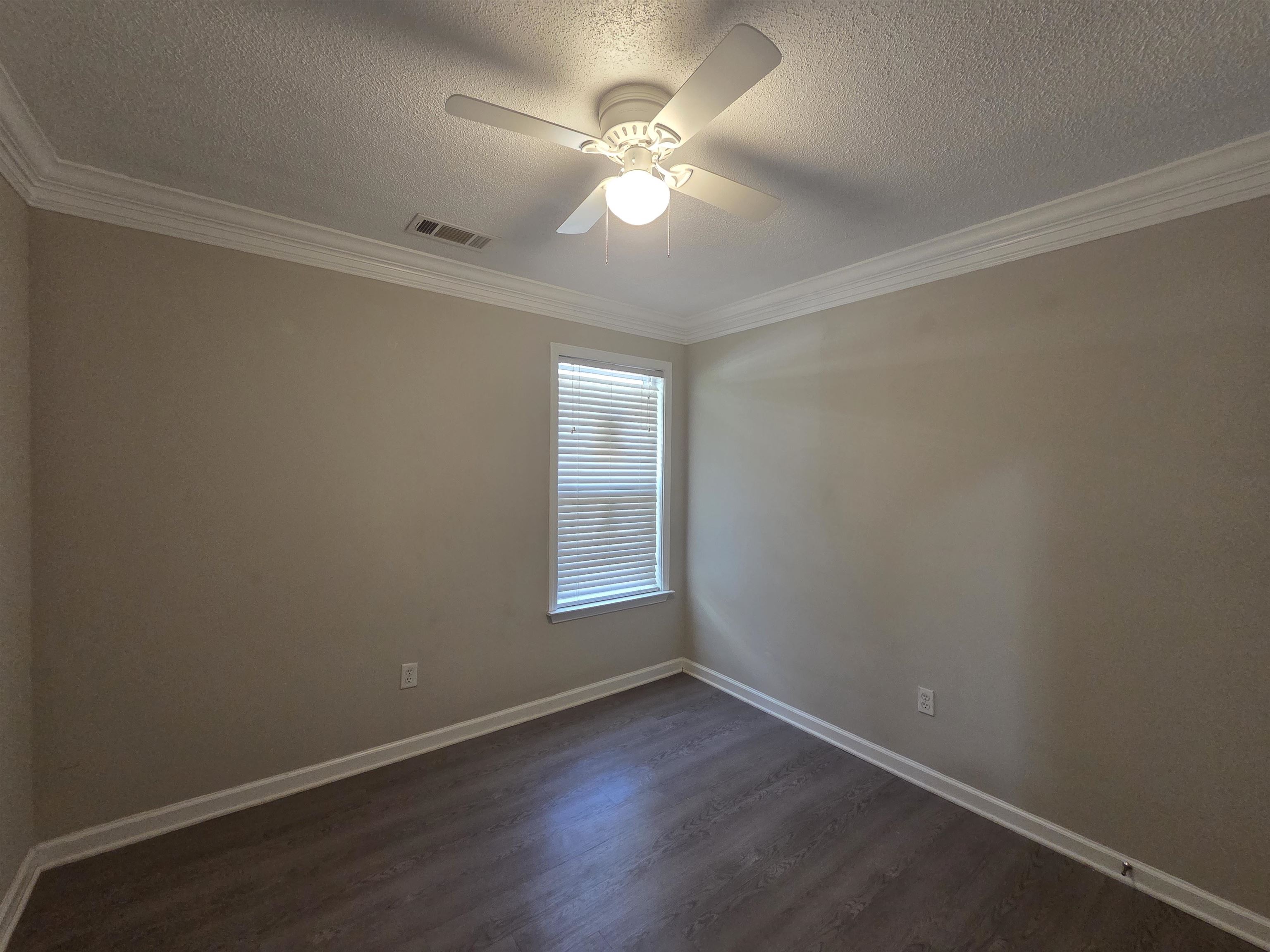 6987 Parkbrook Ln Property Photo 17