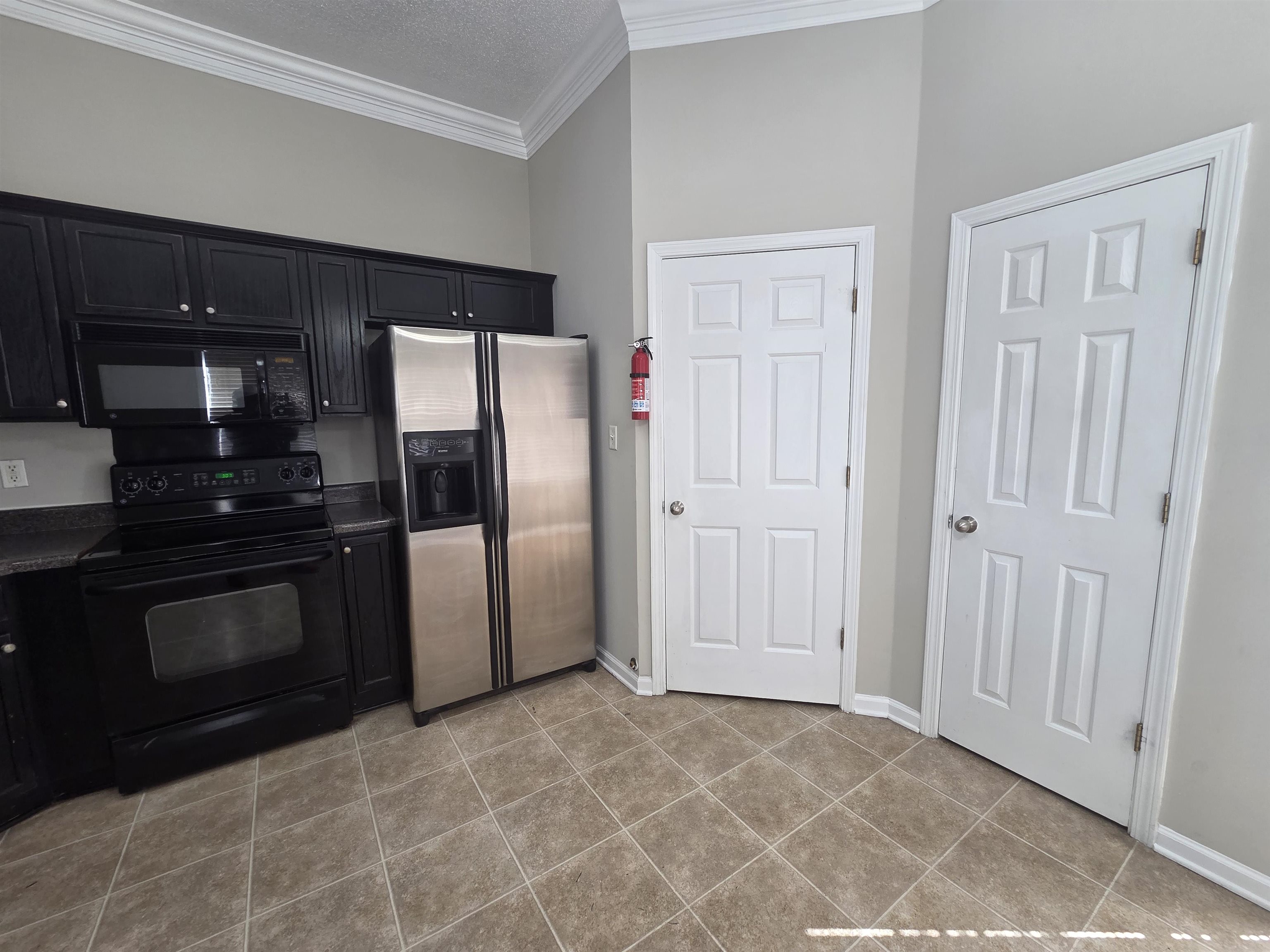 6987 Parkbrook Ln Property Photo 20