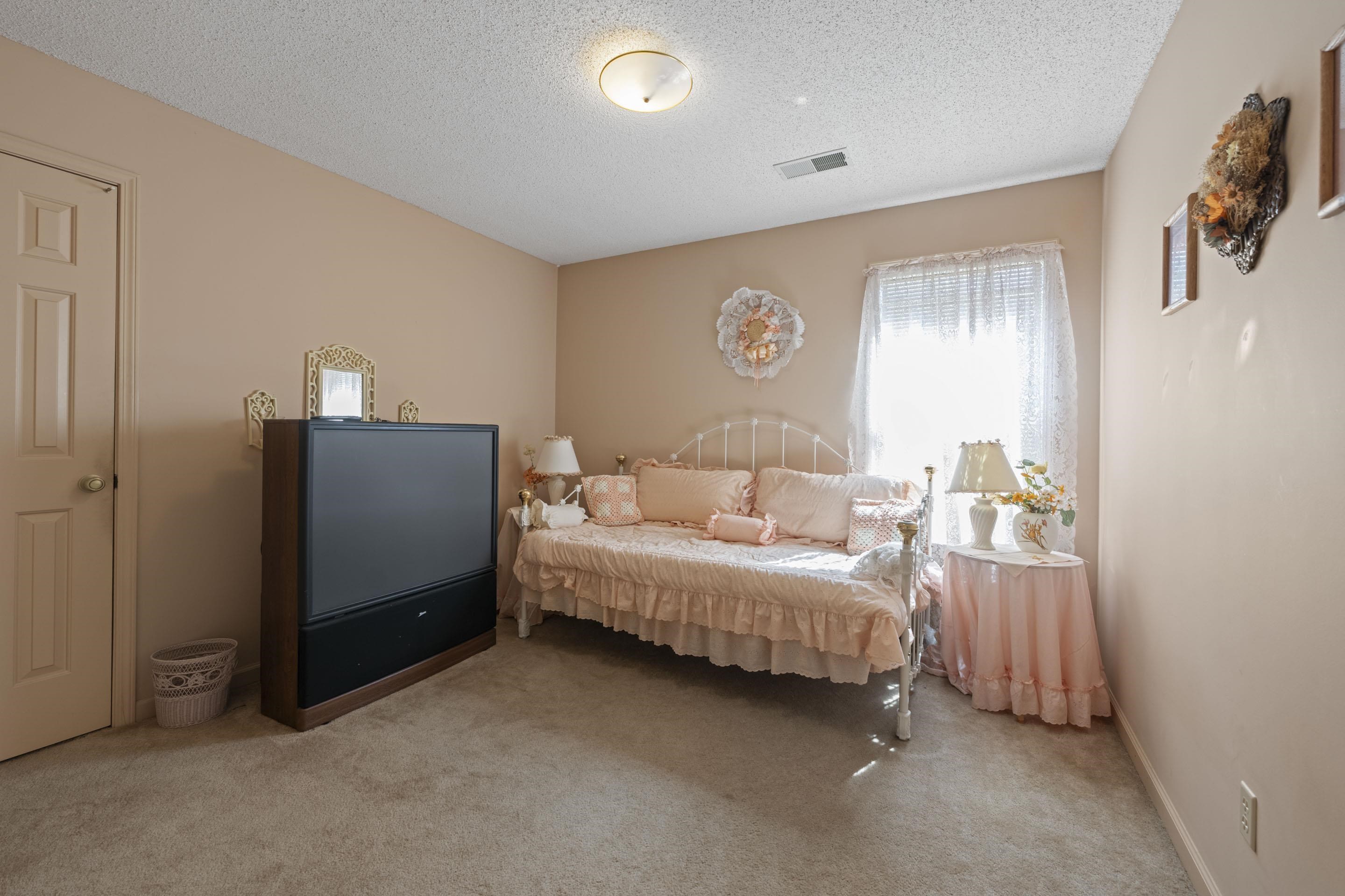 6903 E Fox Horse Cv Property Photo 12