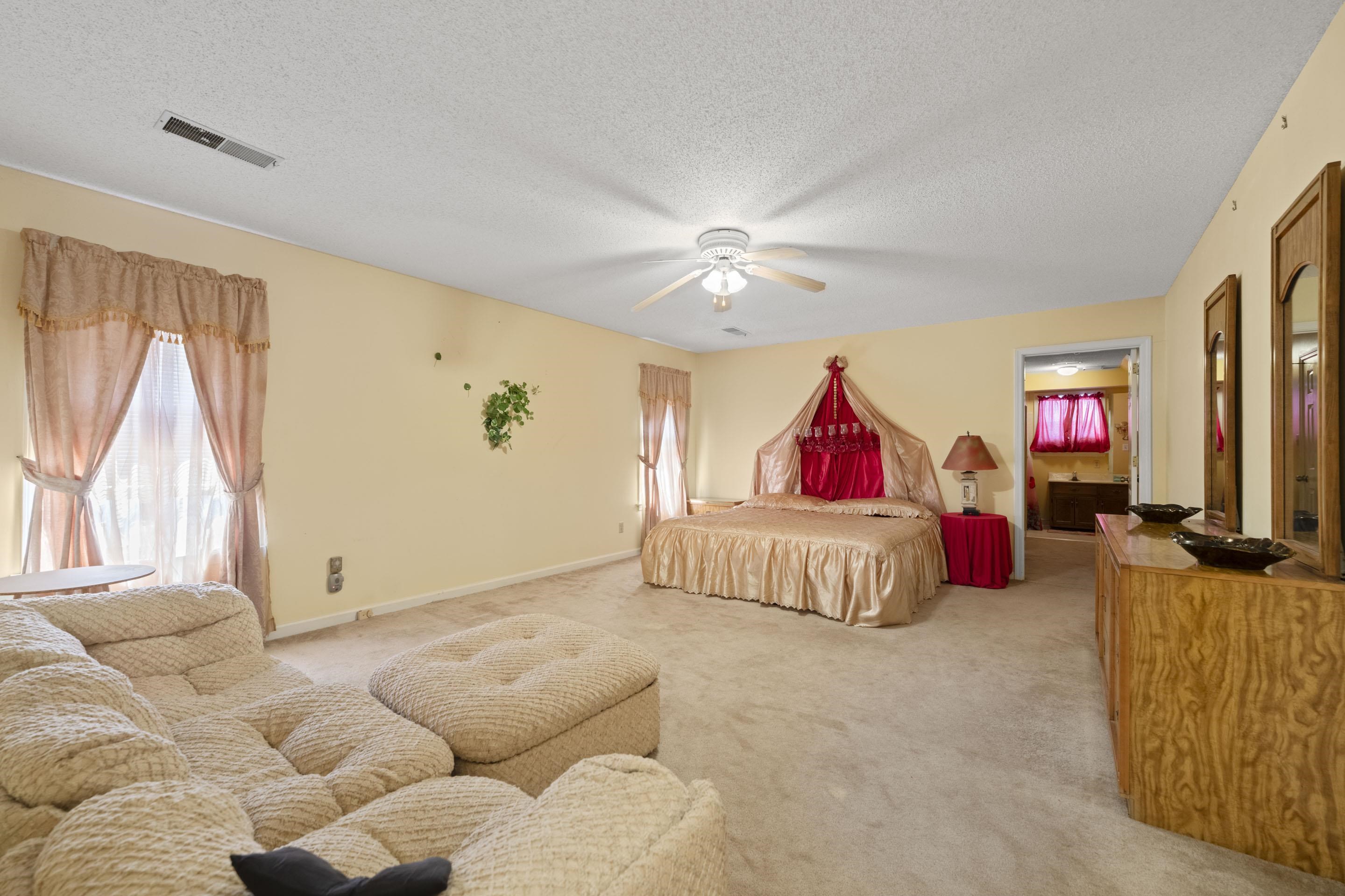 6903 E Fox Horse Cv Property Photo 15