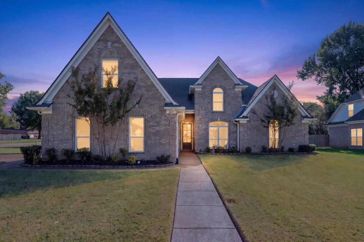 4450 Guinevere Ln Property Photo 1
