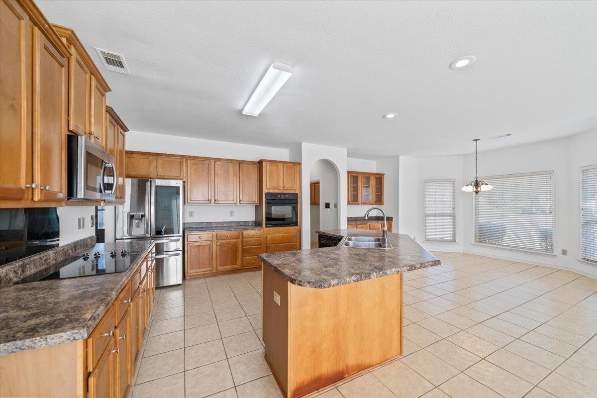 4450 Guinevere Ln Property Photo 10