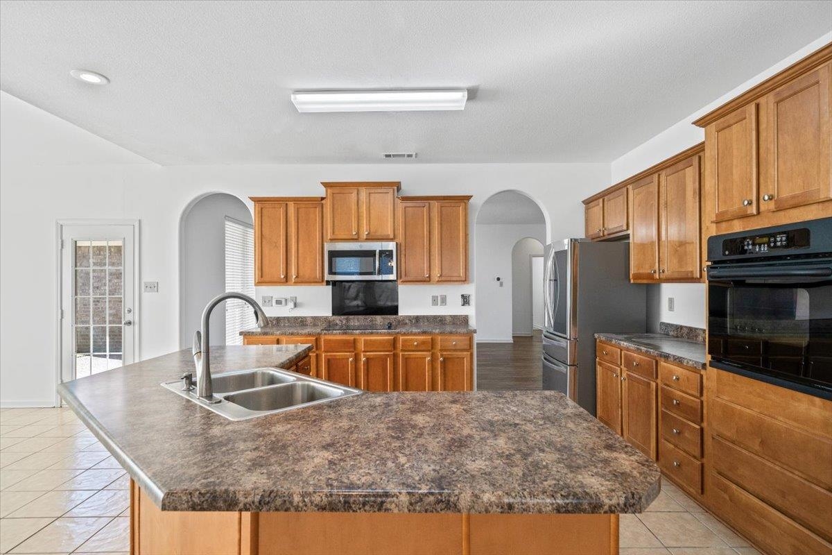 4450 Guinevere Ln Property Photo 11