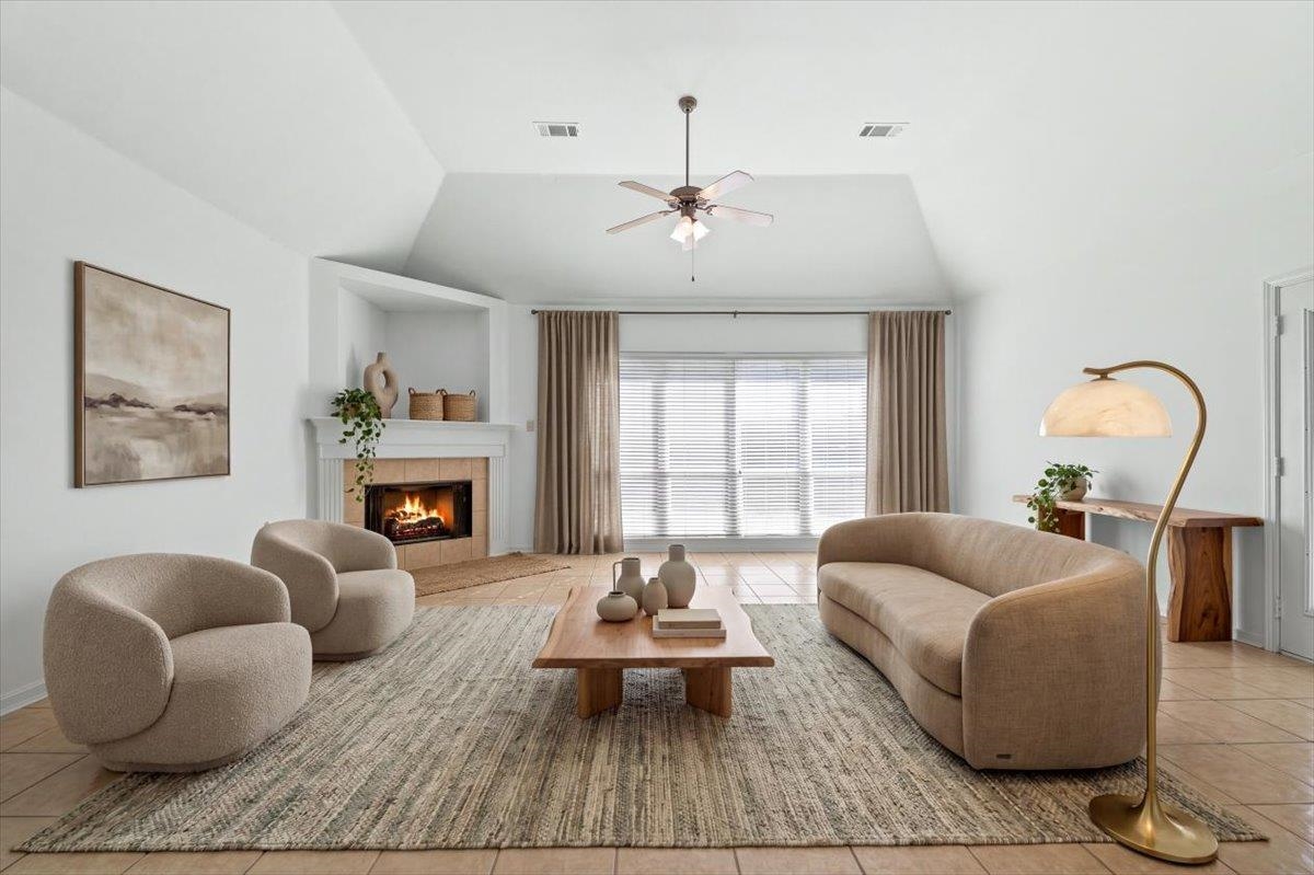 4450 Guinevere Ln Property Photo 14