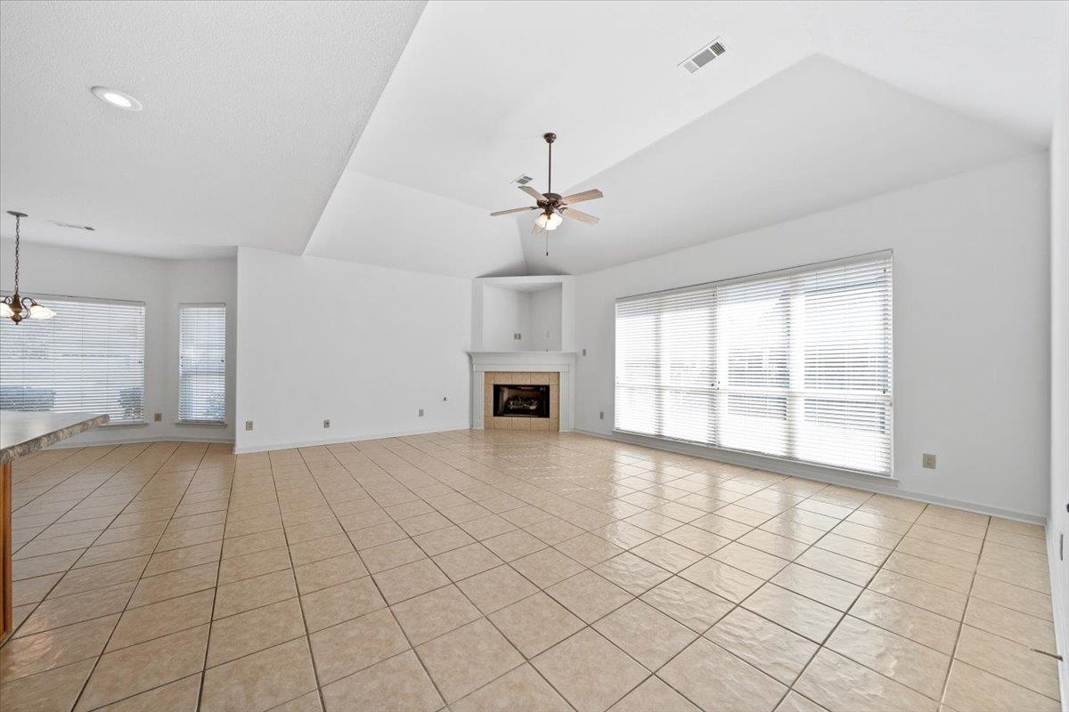 4450 Guinevere Ln Property Photo 15