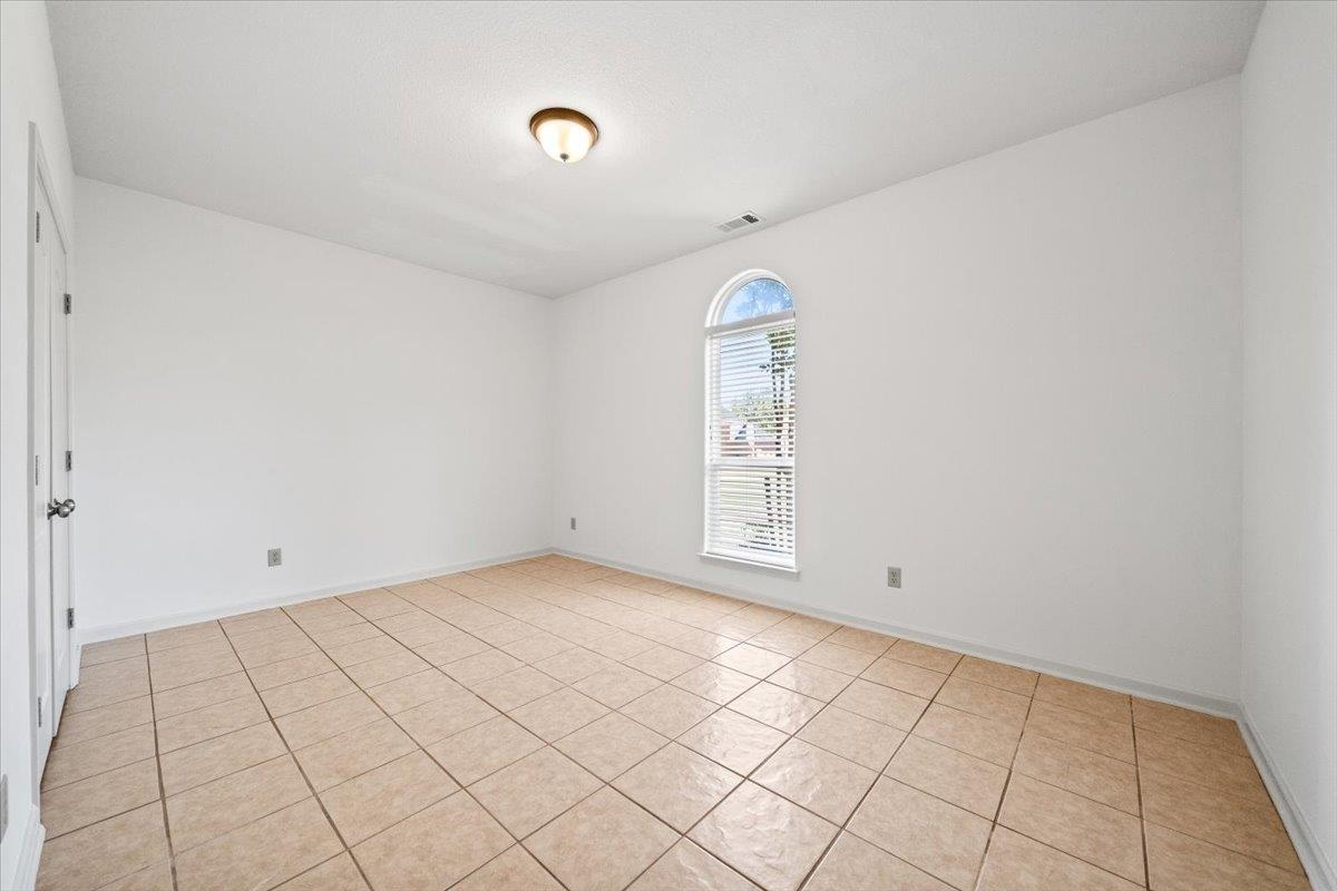 4450 Guinevere Ln Property Photo 21